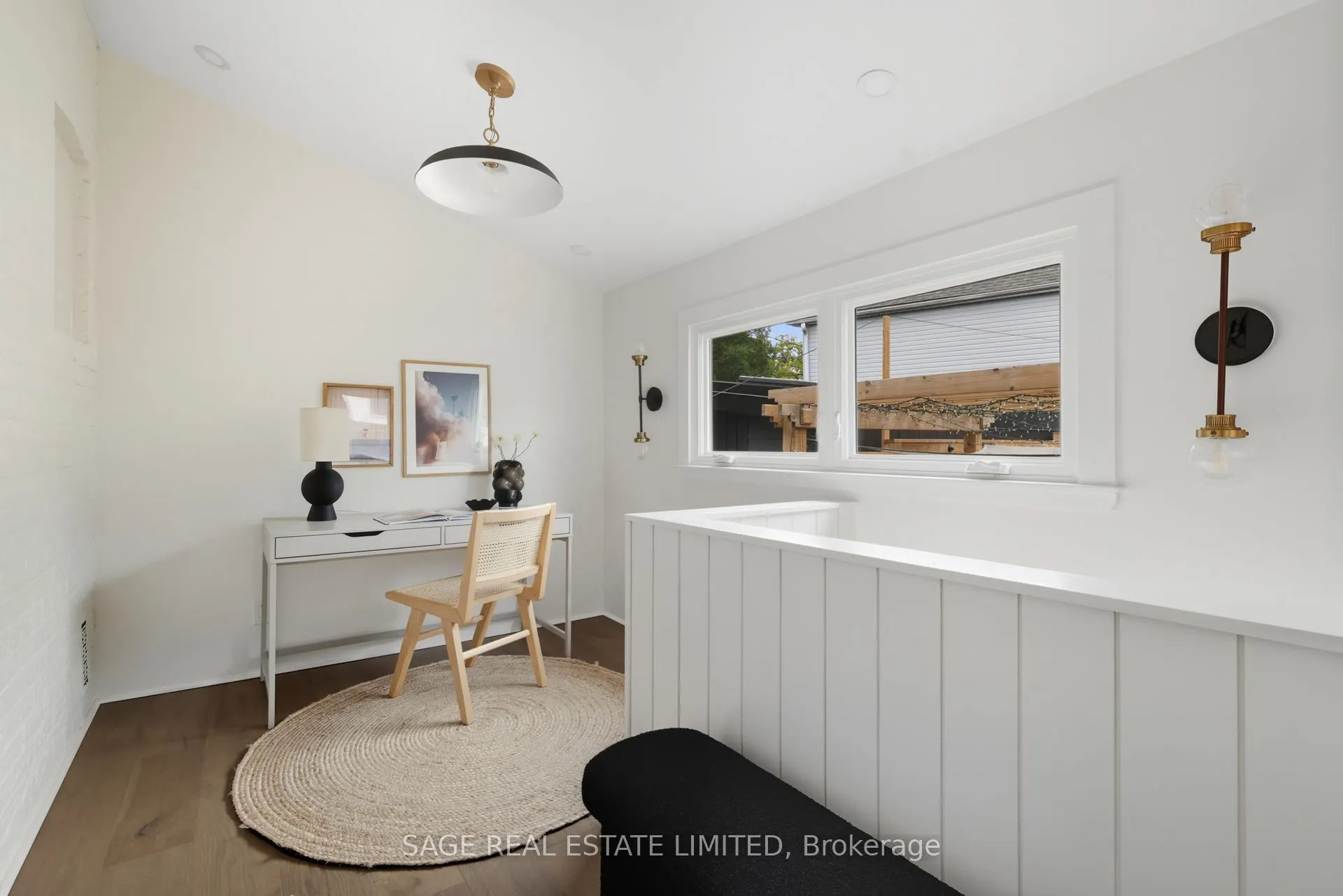 2021 Gerrard Street E