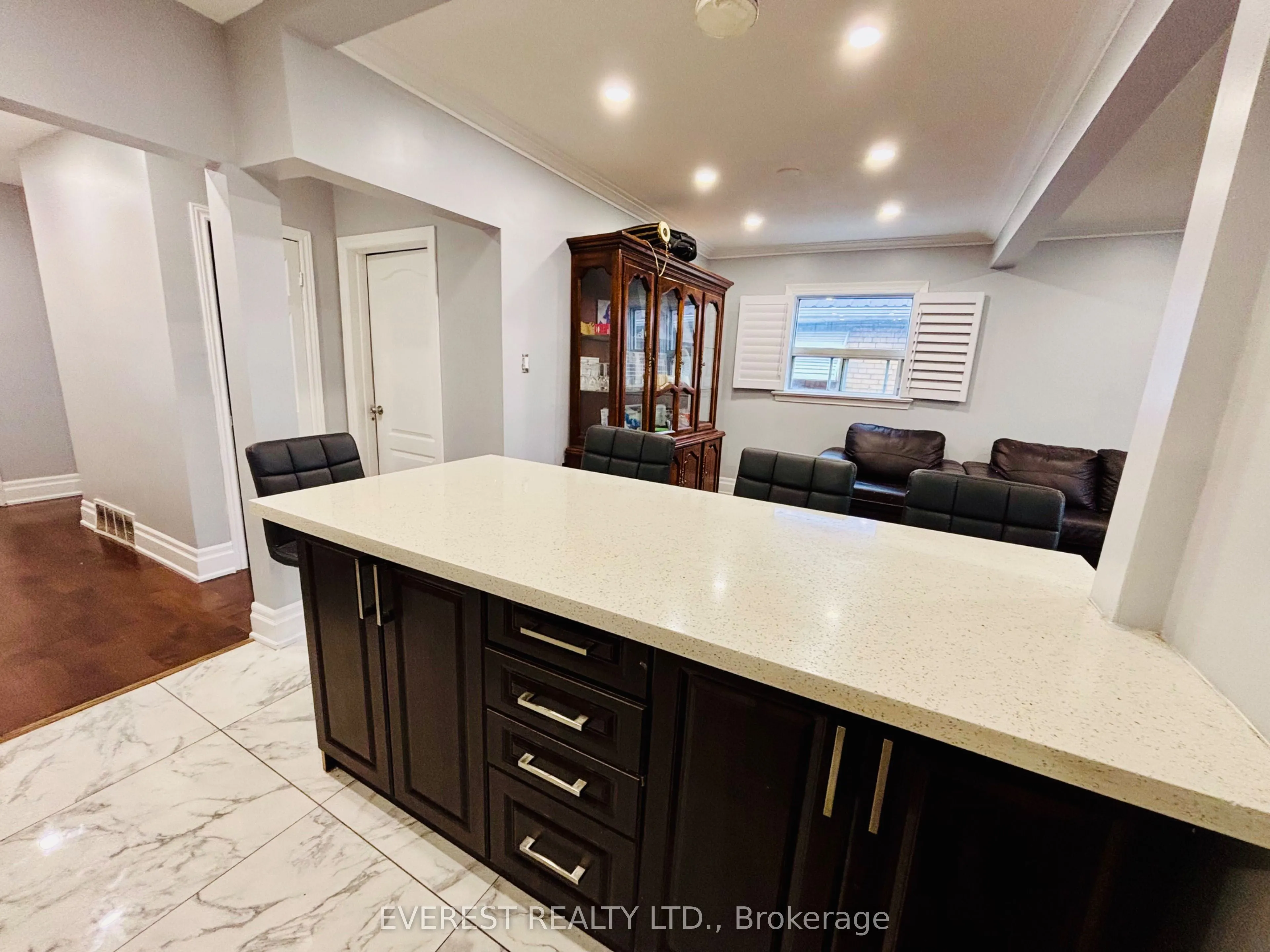 6 Maretta Avenue