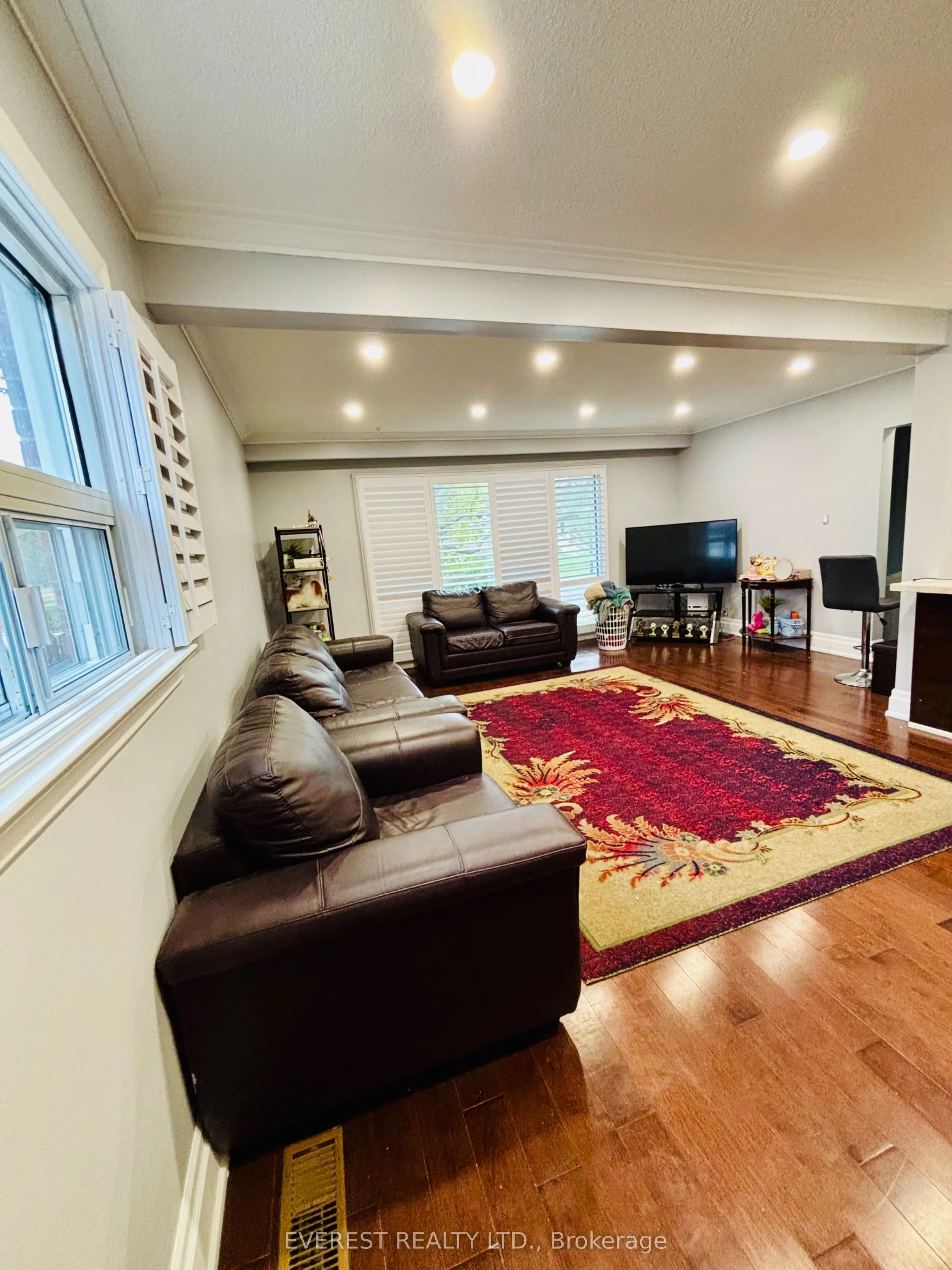 6 Maretta Avenue