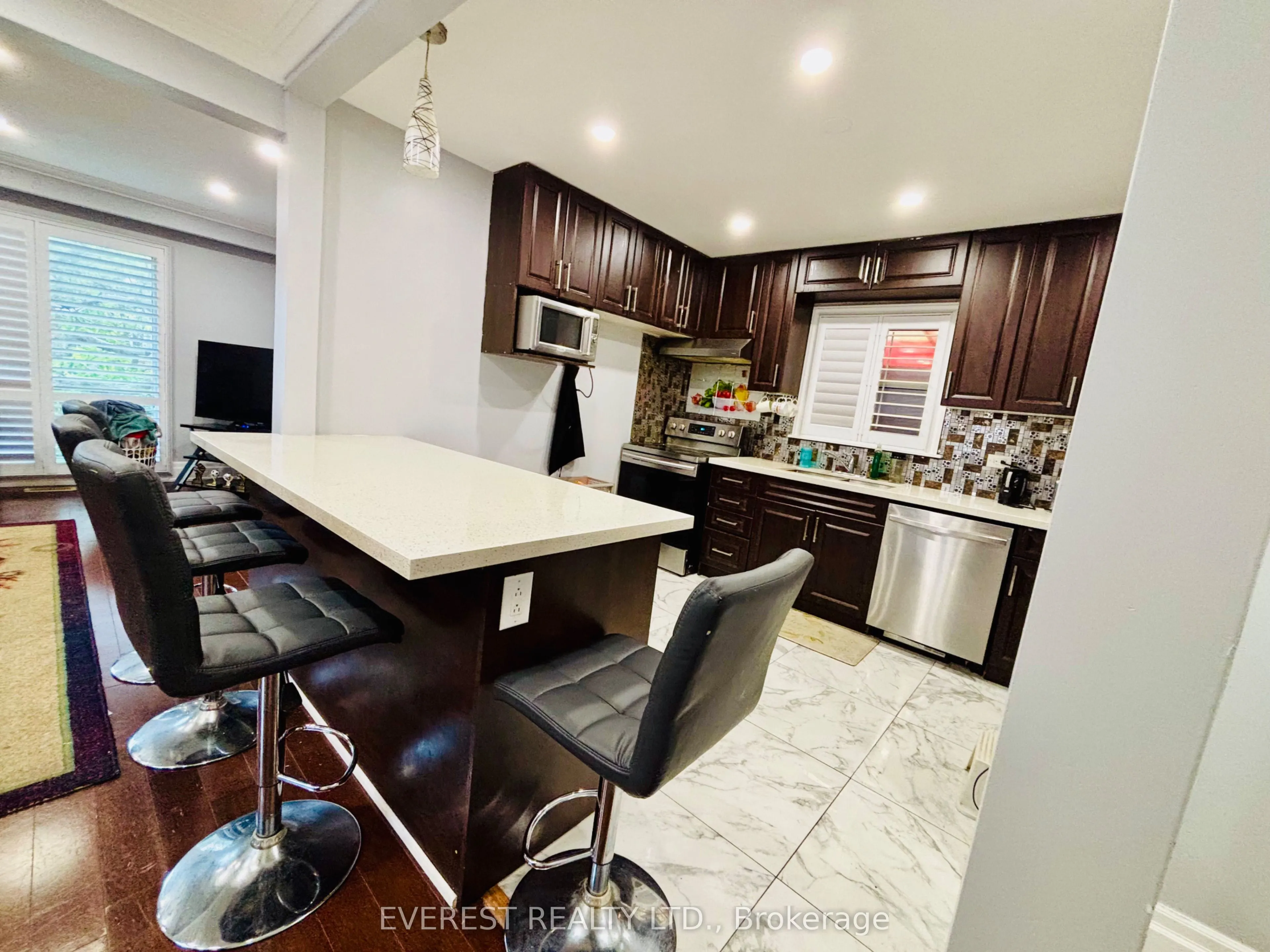 6 Maretta Avenue