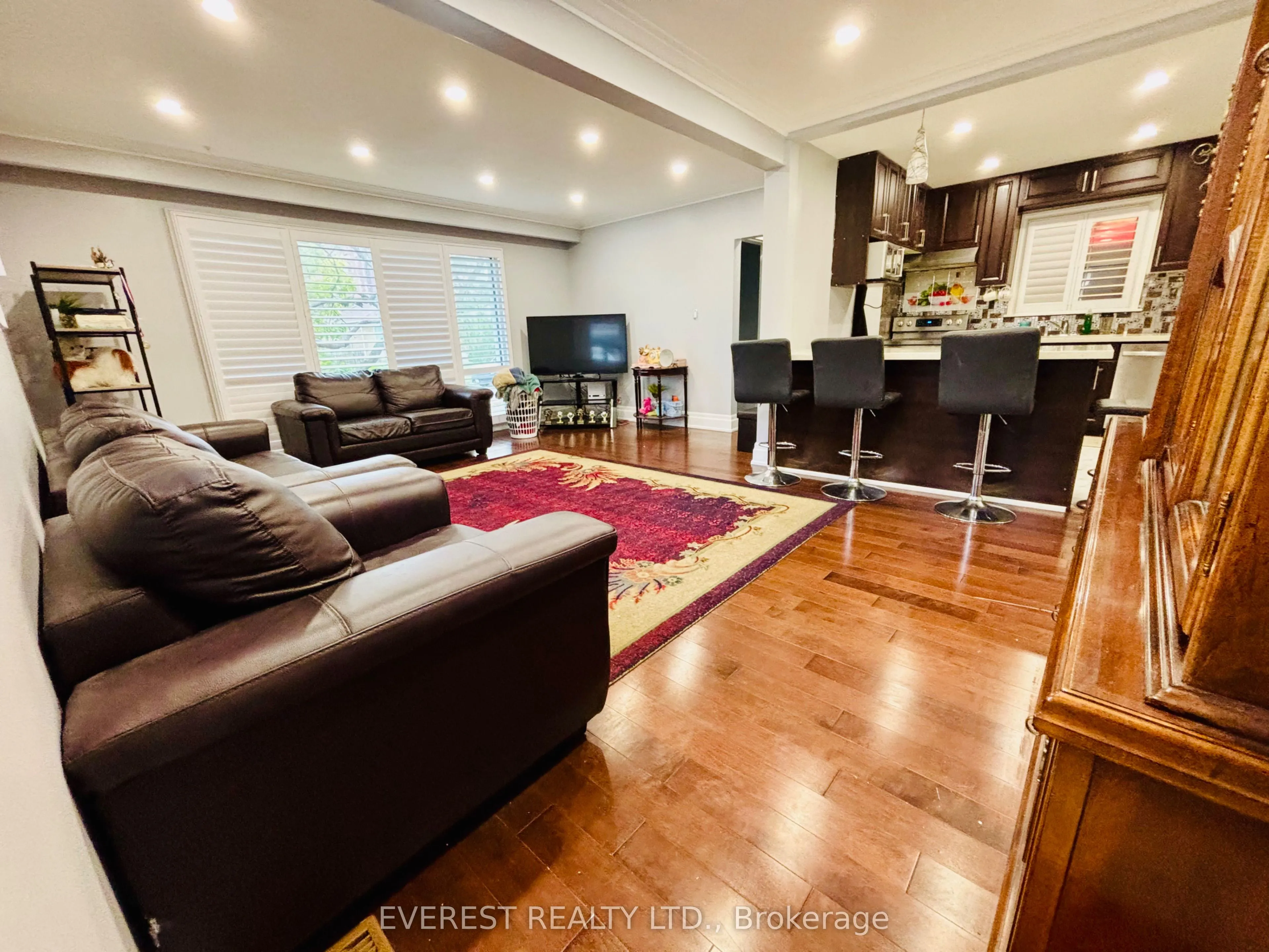 6 Maretta Avenue