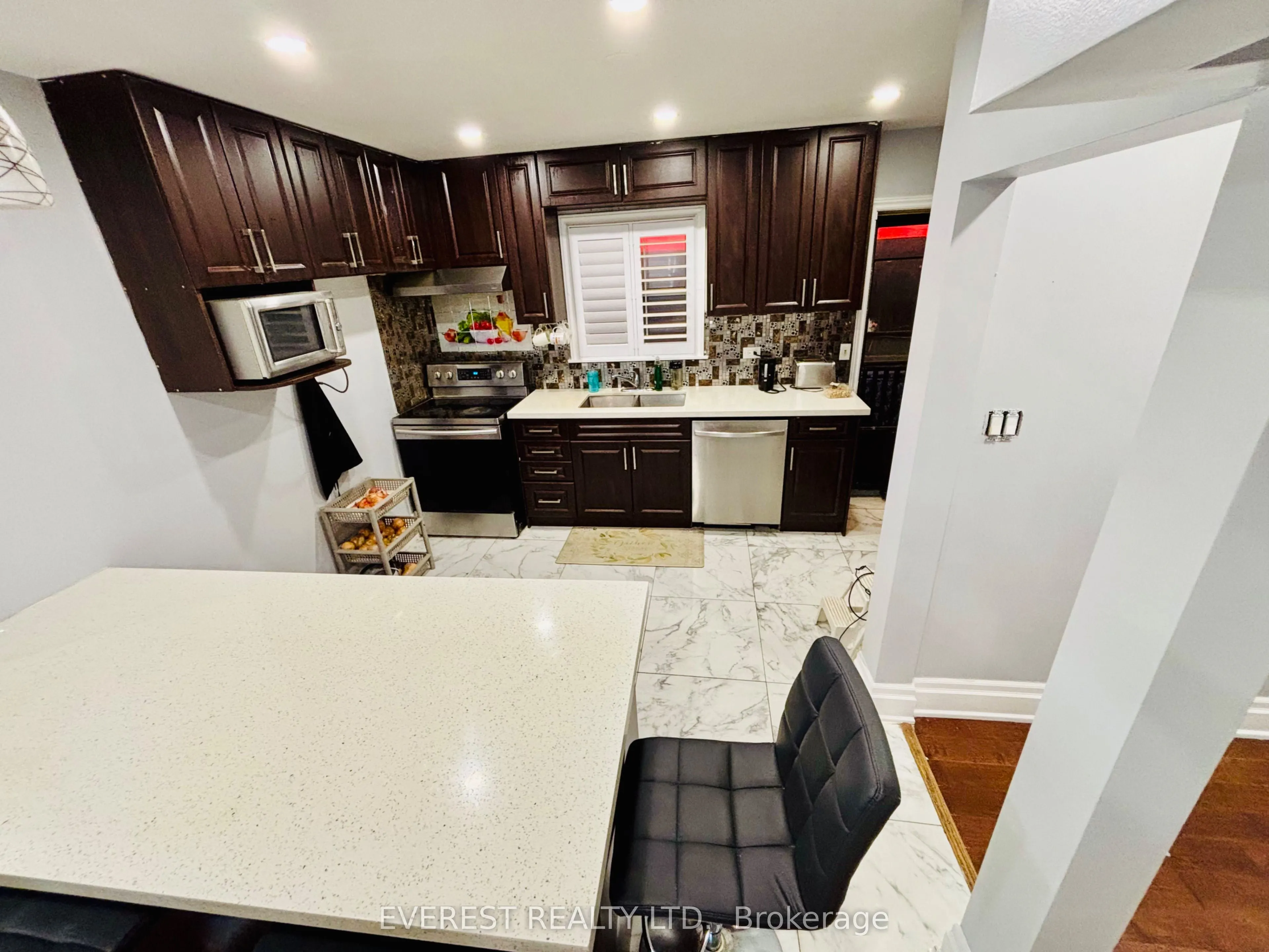 6 Maretta Avenue