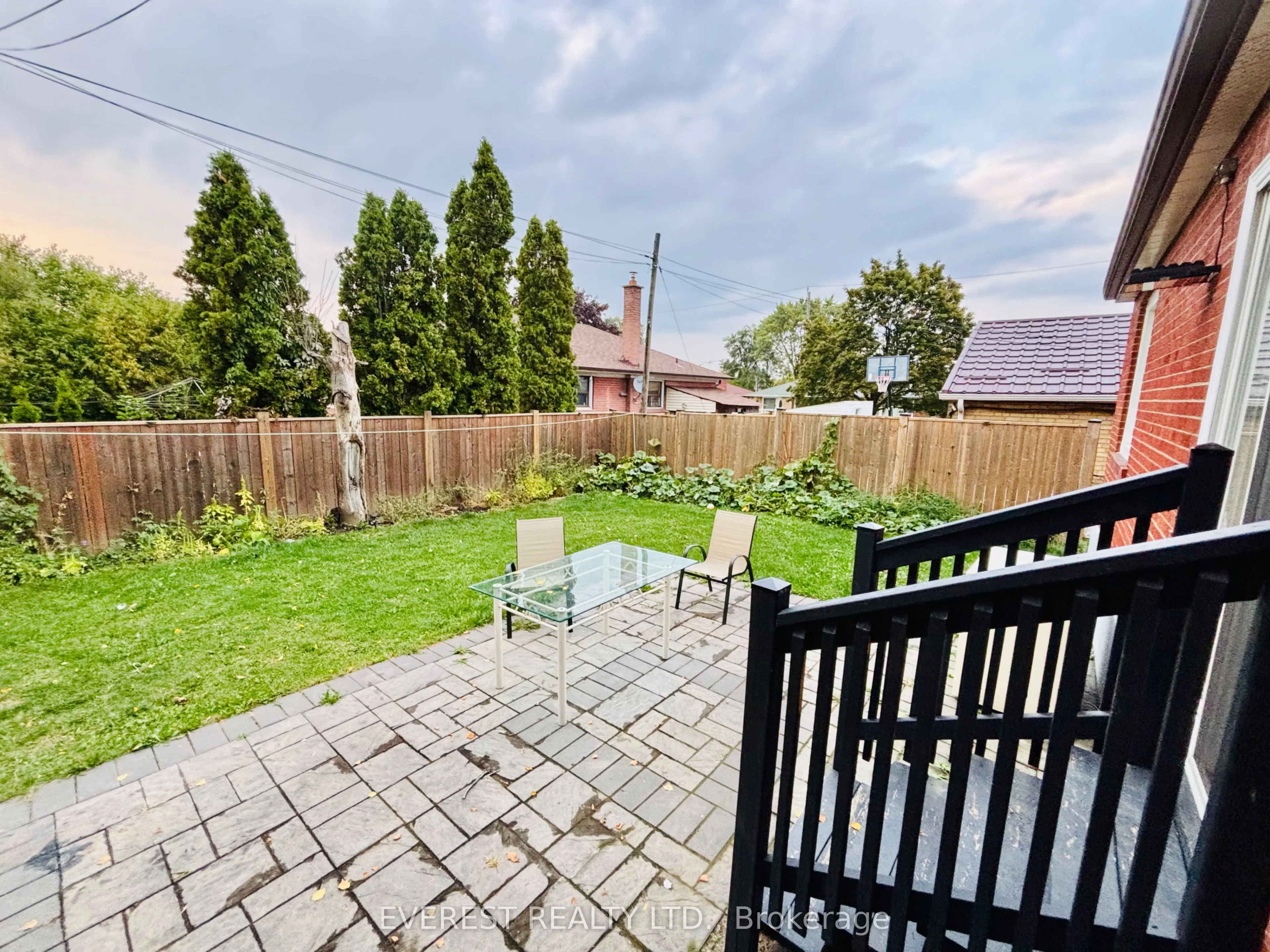 6 Maretta Avenue