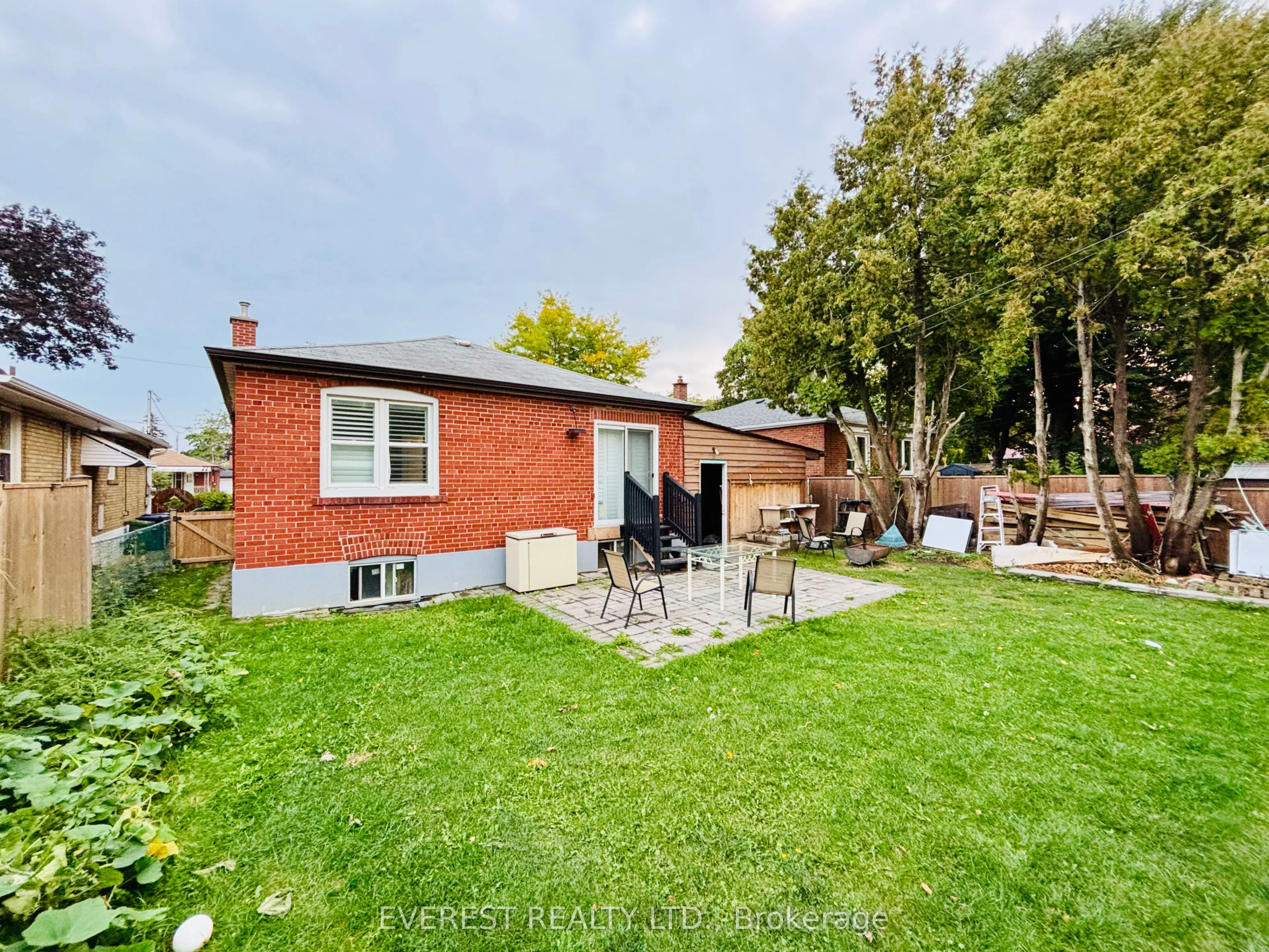 6 Maretta Avenue
