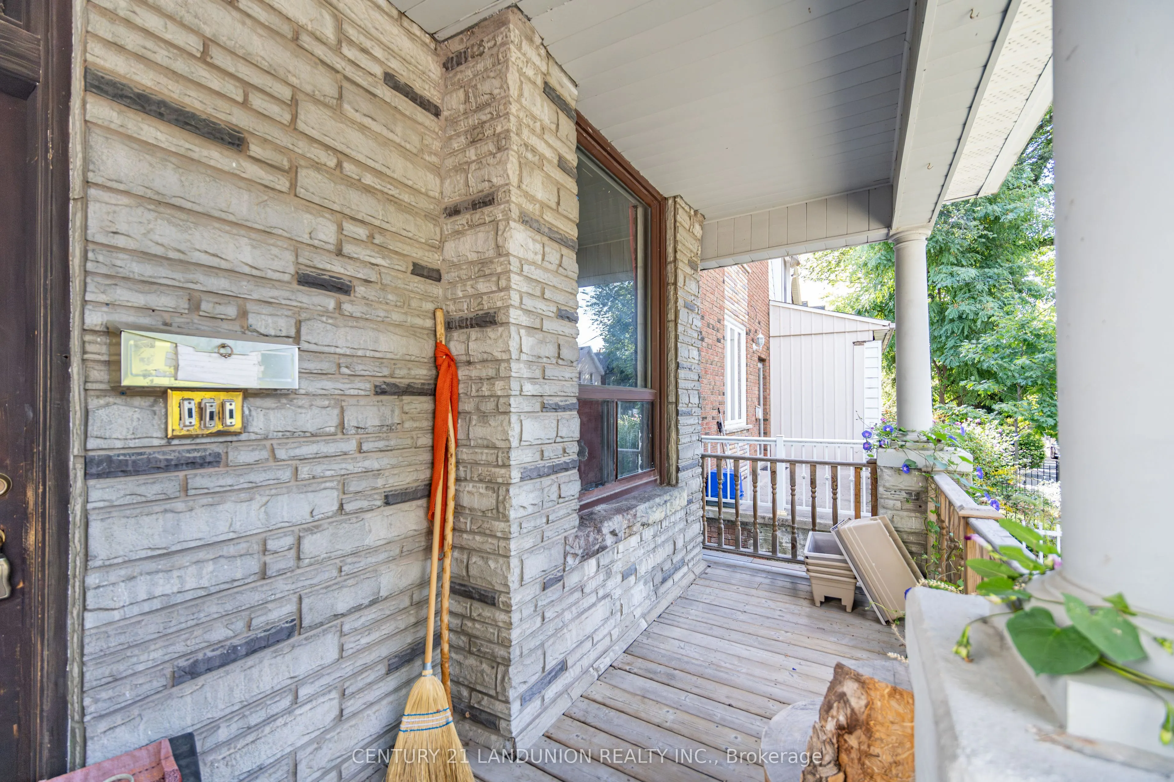 133 Galt Avenue