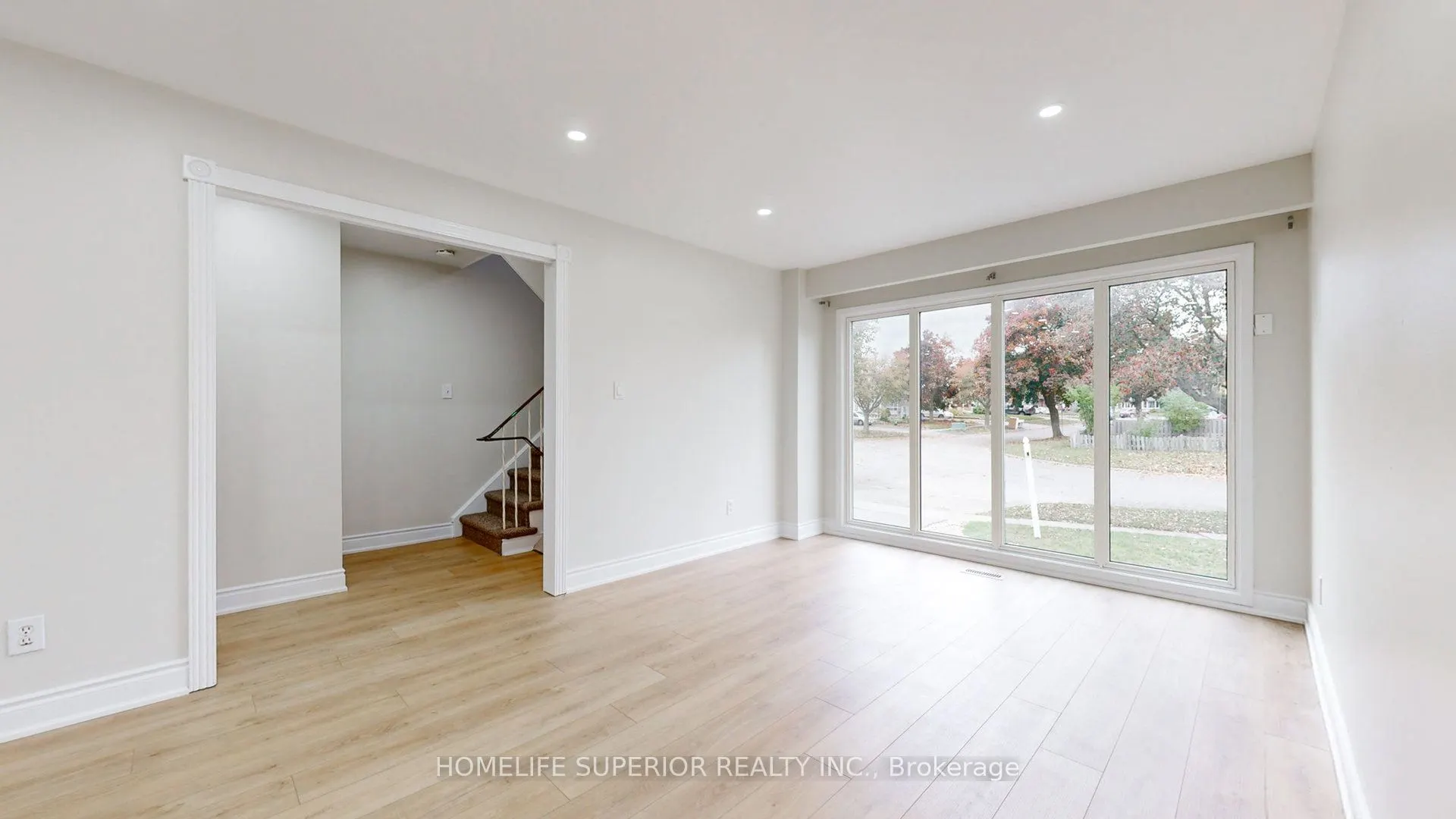 380 Vancouver Crescent