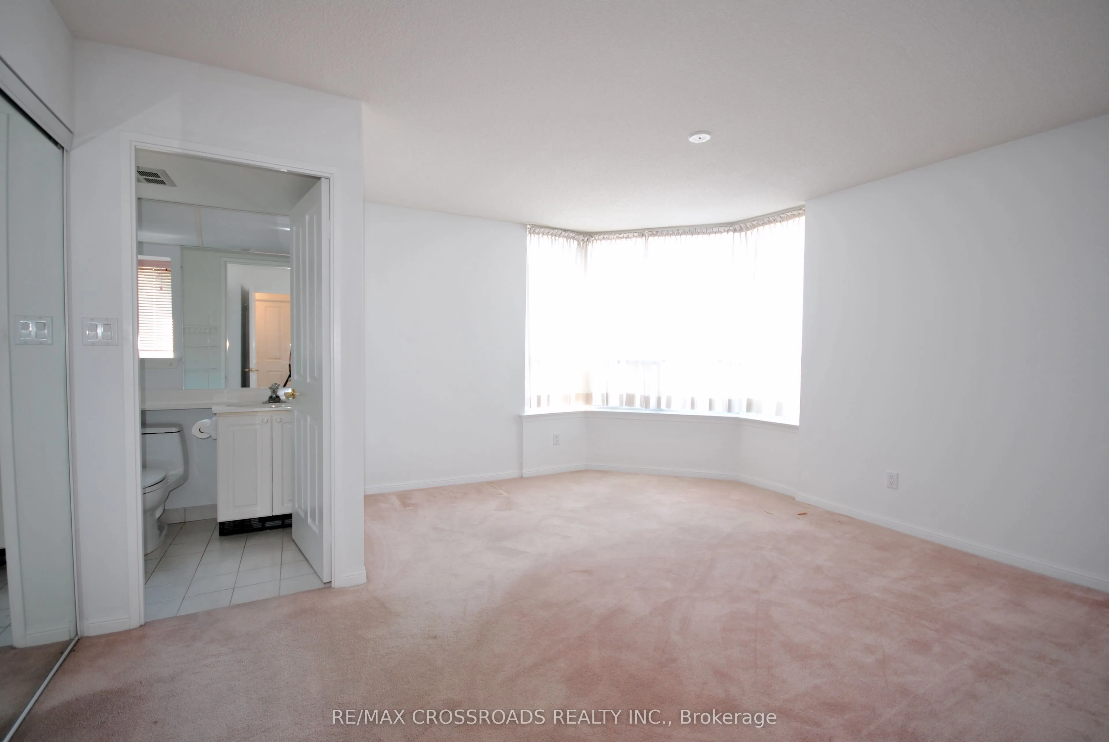 88 Corporate Drive, #514