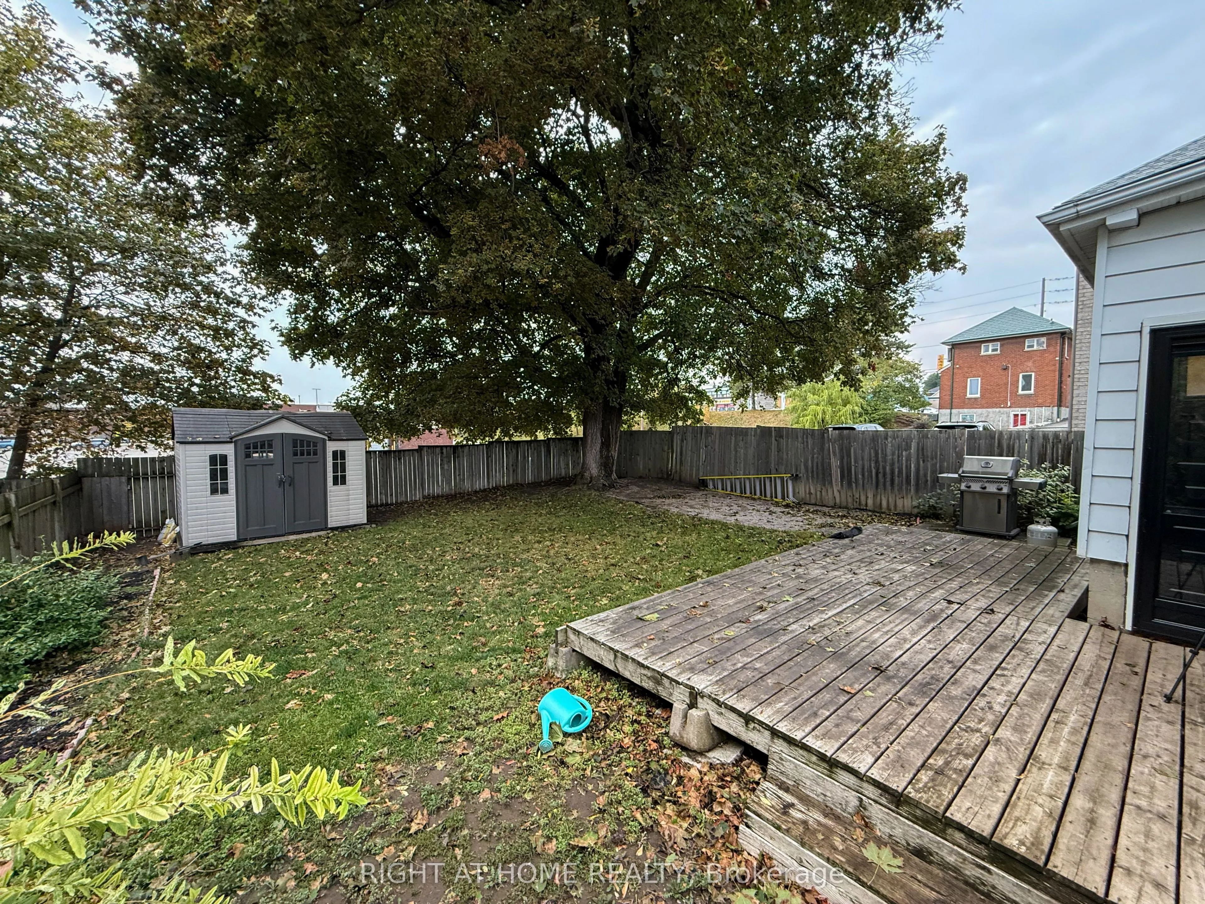 22 Westmount Street