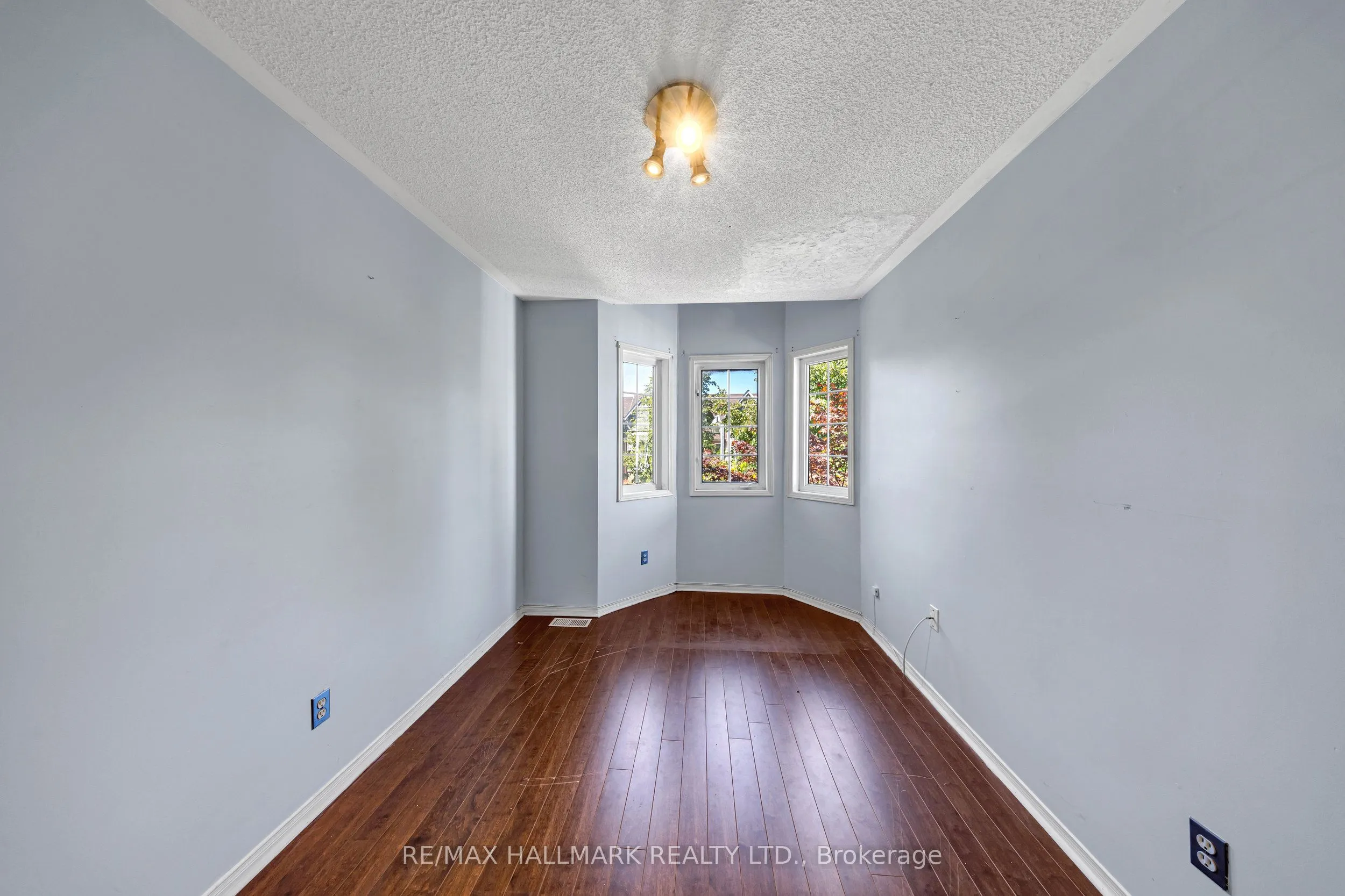29 Hemans Court
