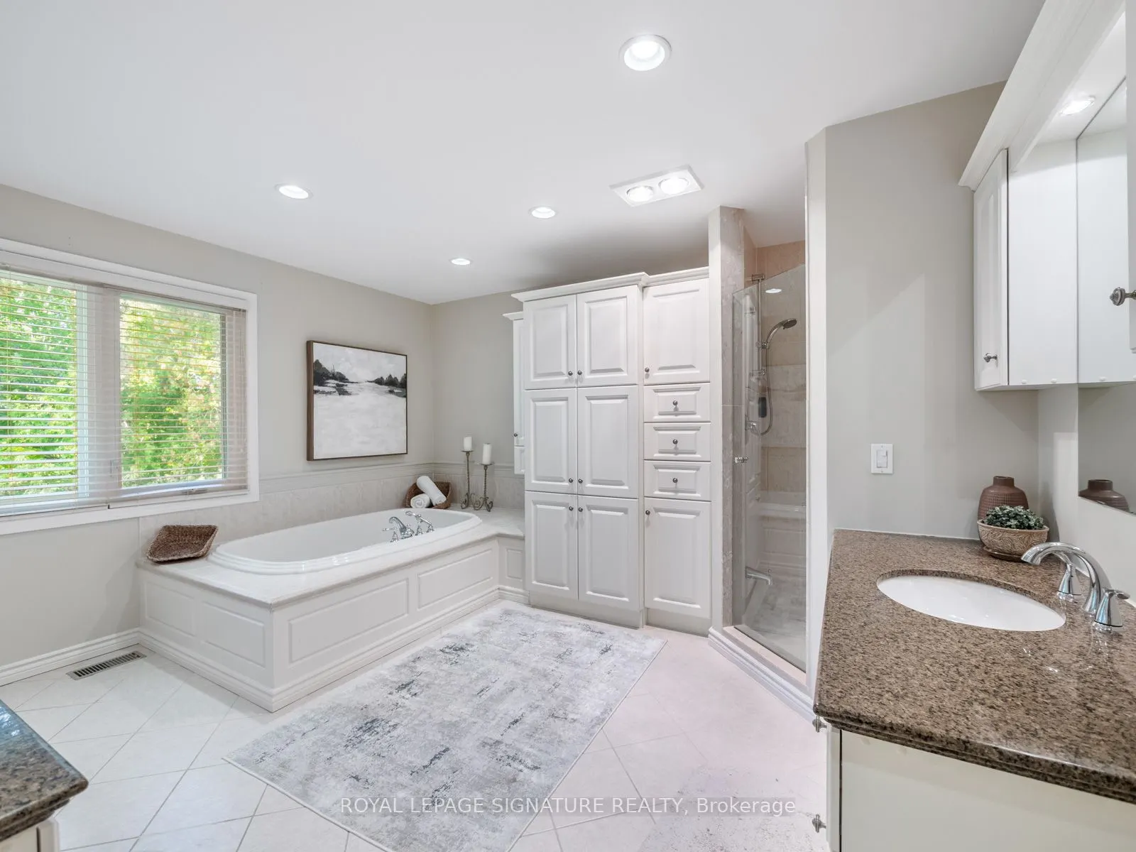 32 Ramblewood Drive