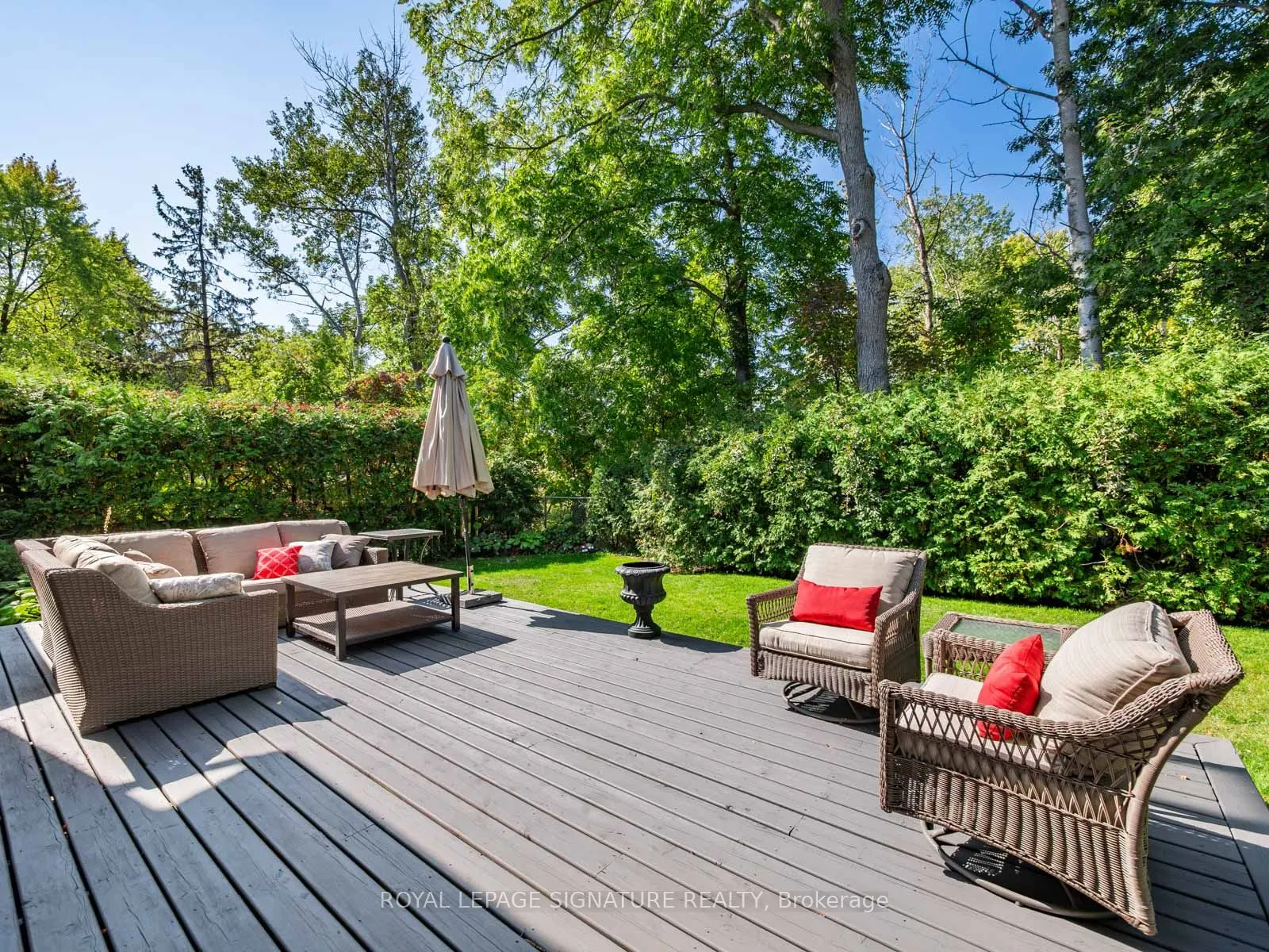 32 Ramblewood Drive