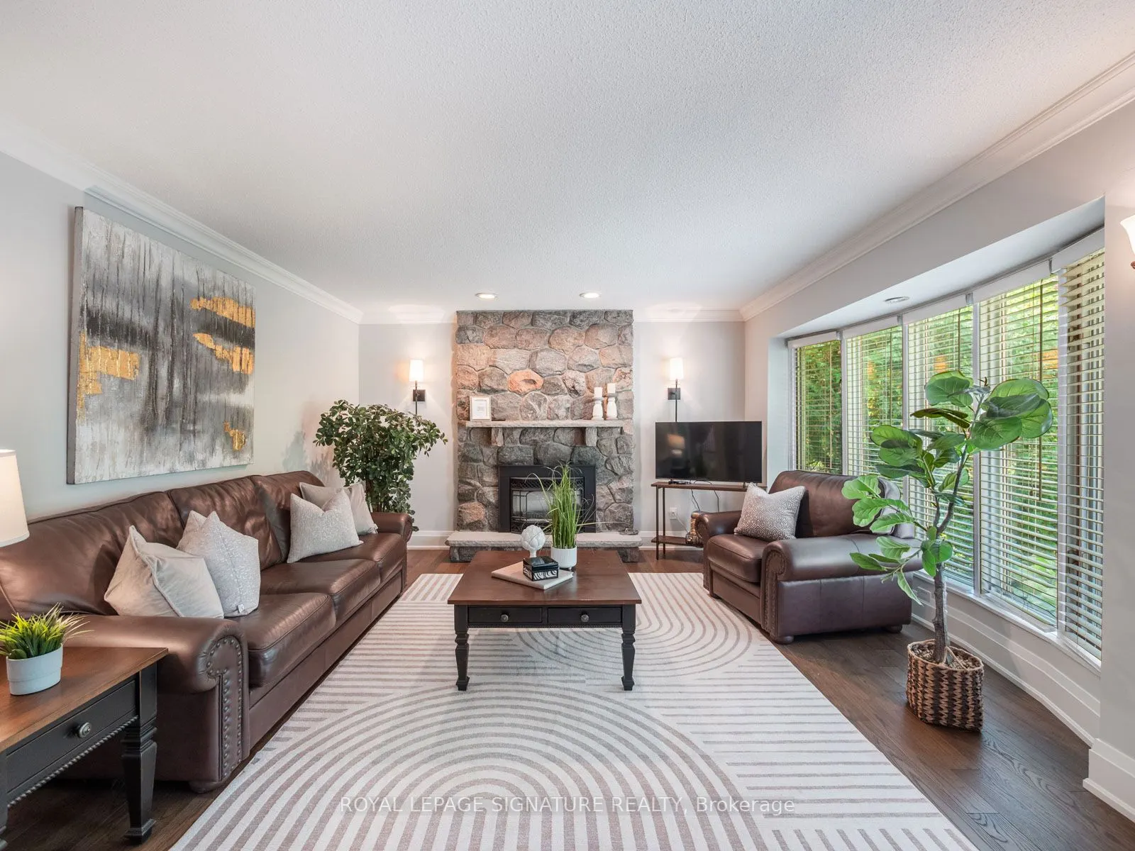 32 Ramblewood Drive