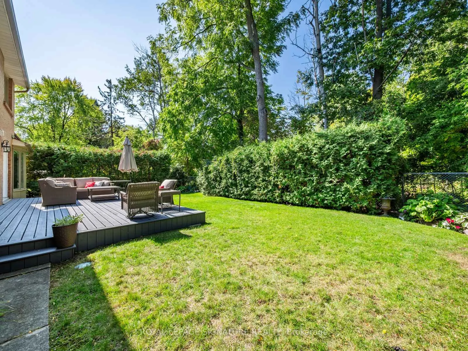 32 Ramblewood Drive