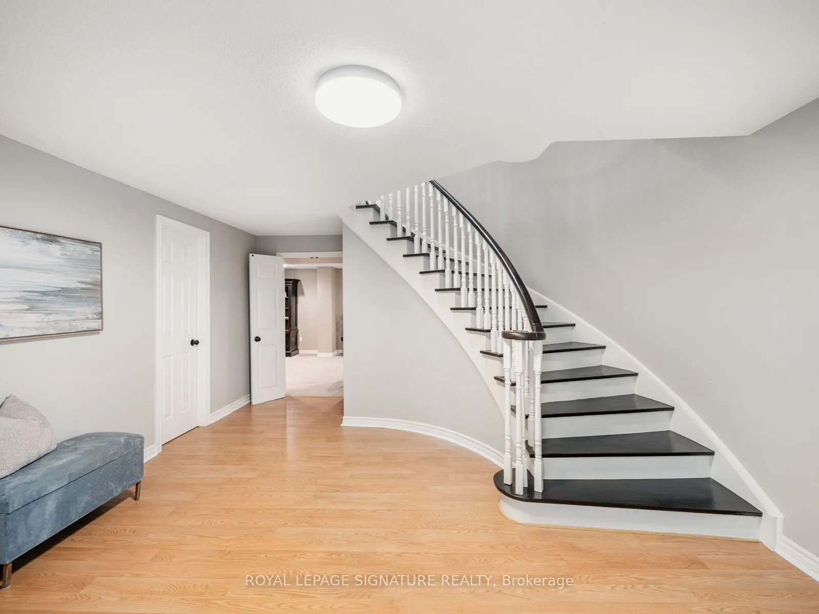 32 Ramblewood Drive