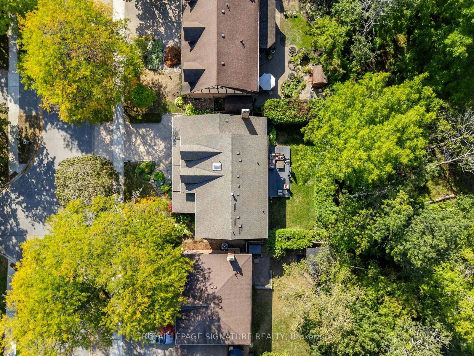 32 Ramblewood Drive