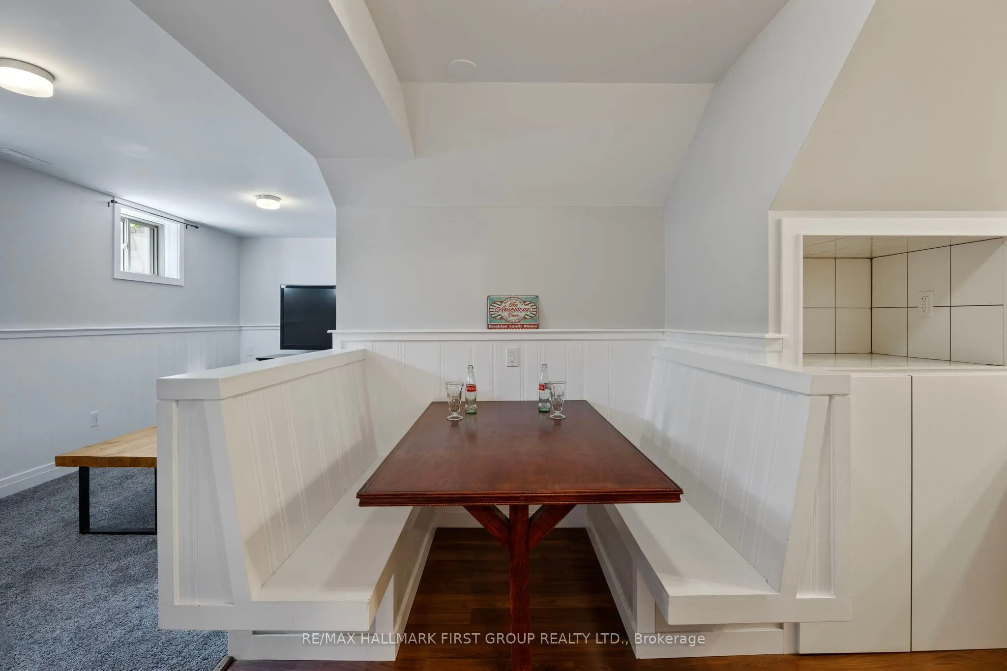 111 Clayton Crescent