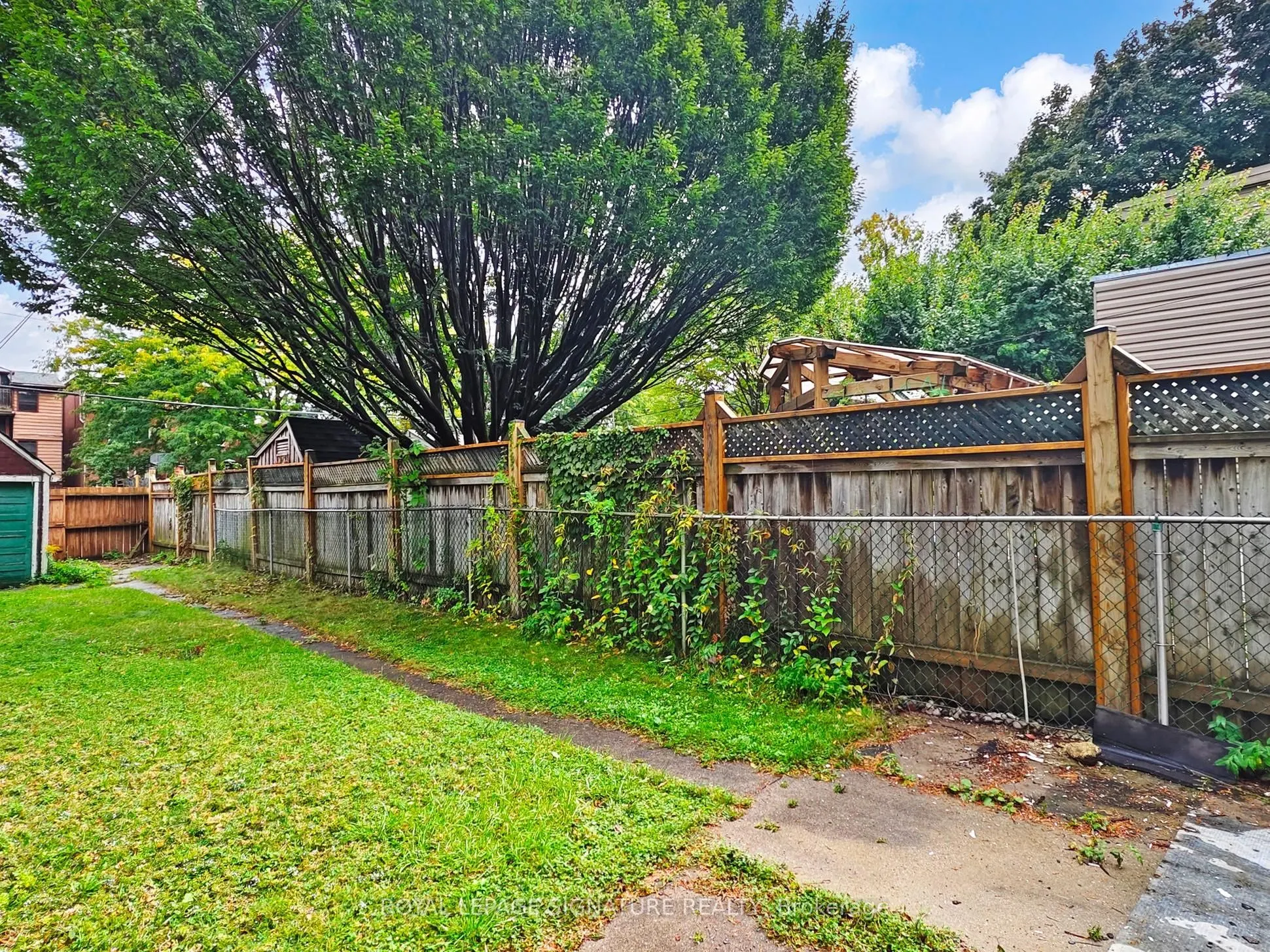 45 Arundel Avenue