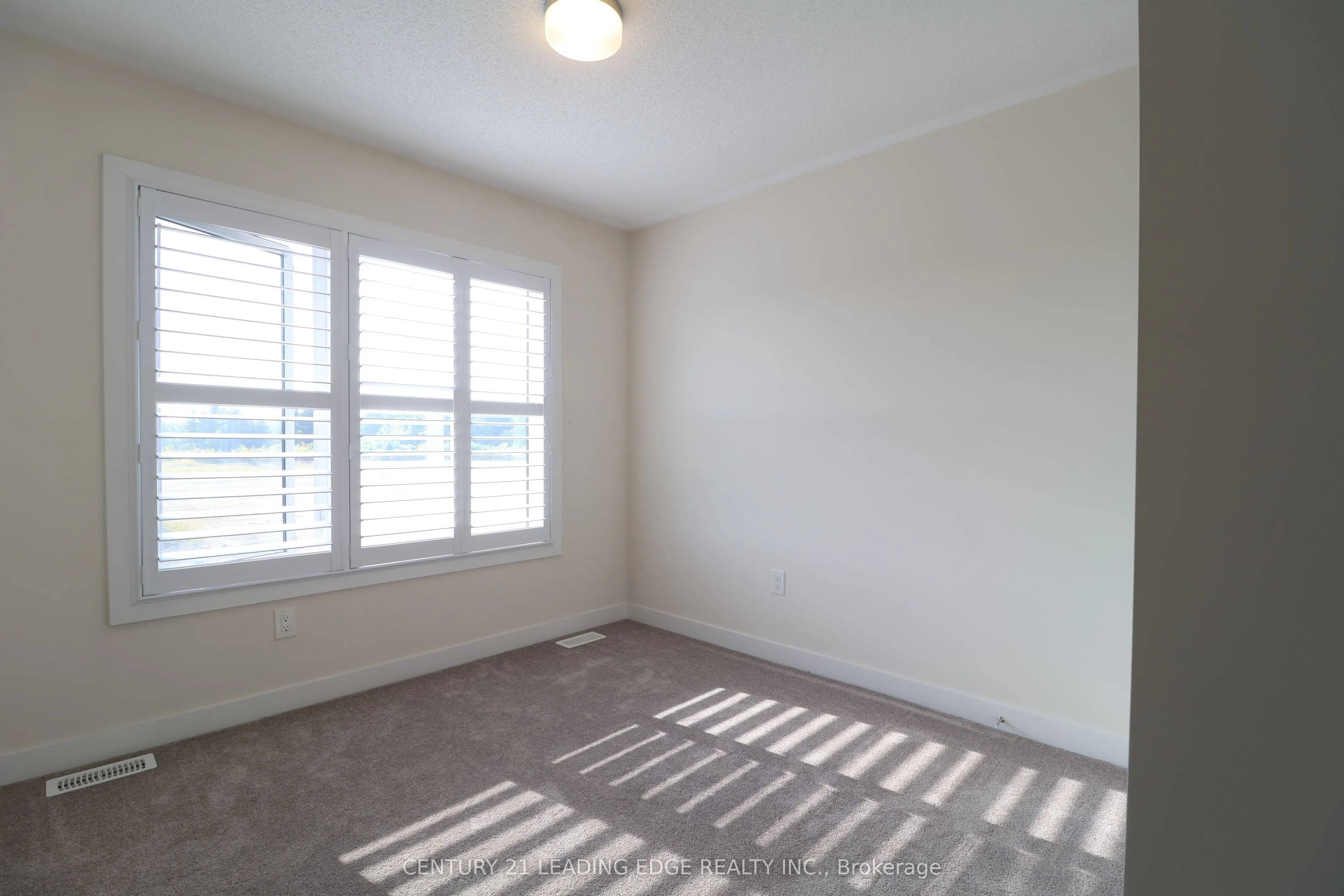 2644 Castlegate Crossing