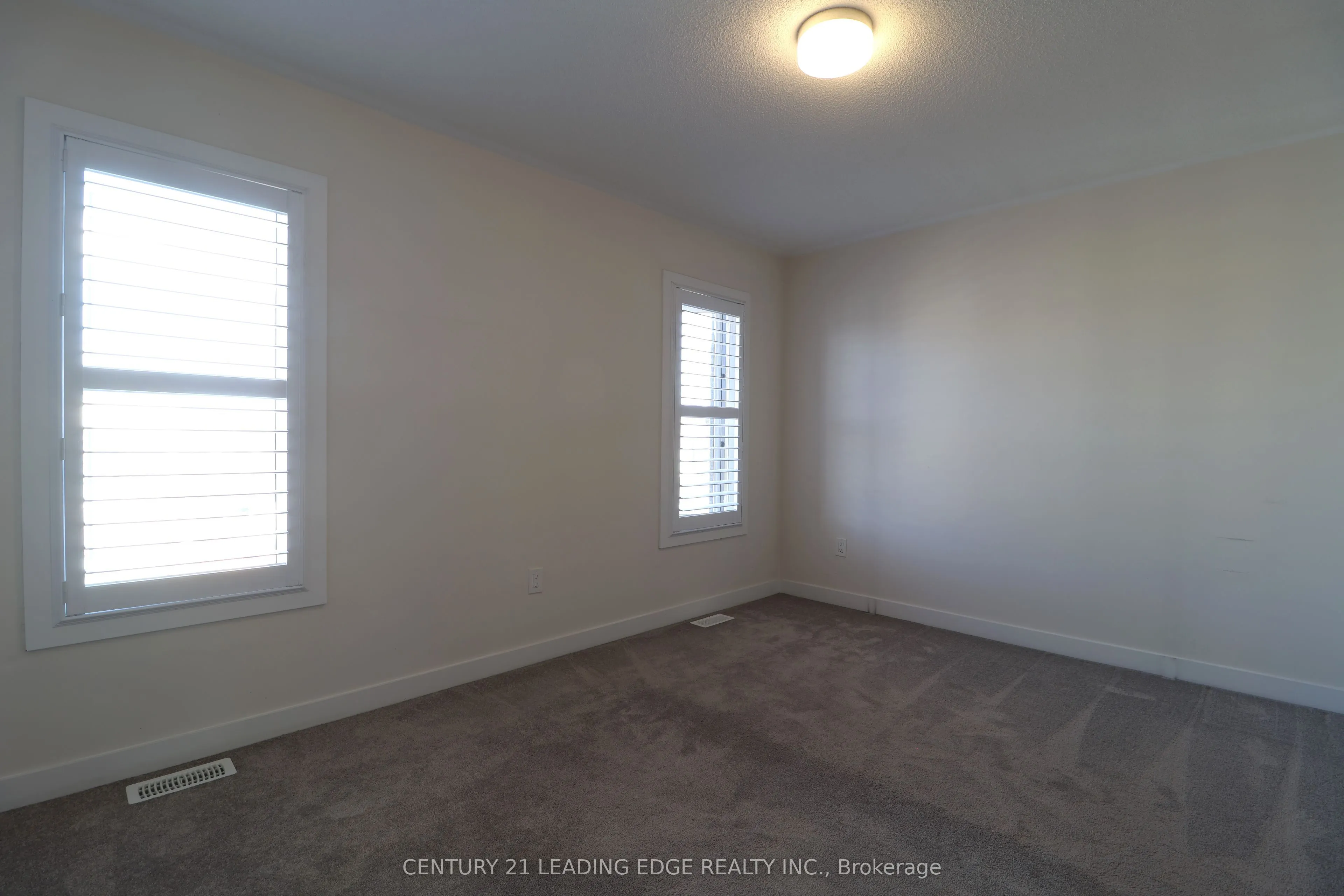 2644 Castlegate Crossing