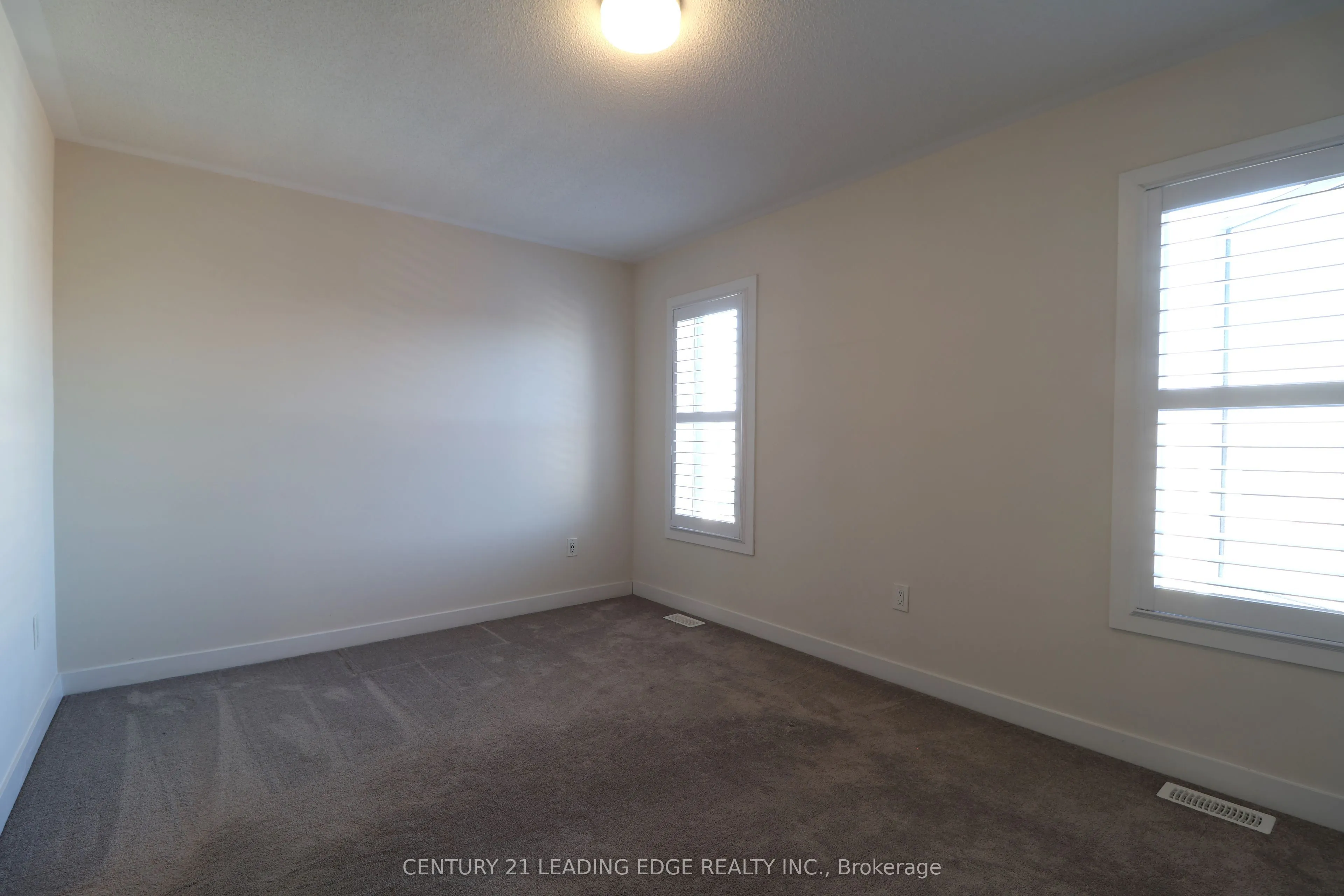 2644 Castlegate Crossing