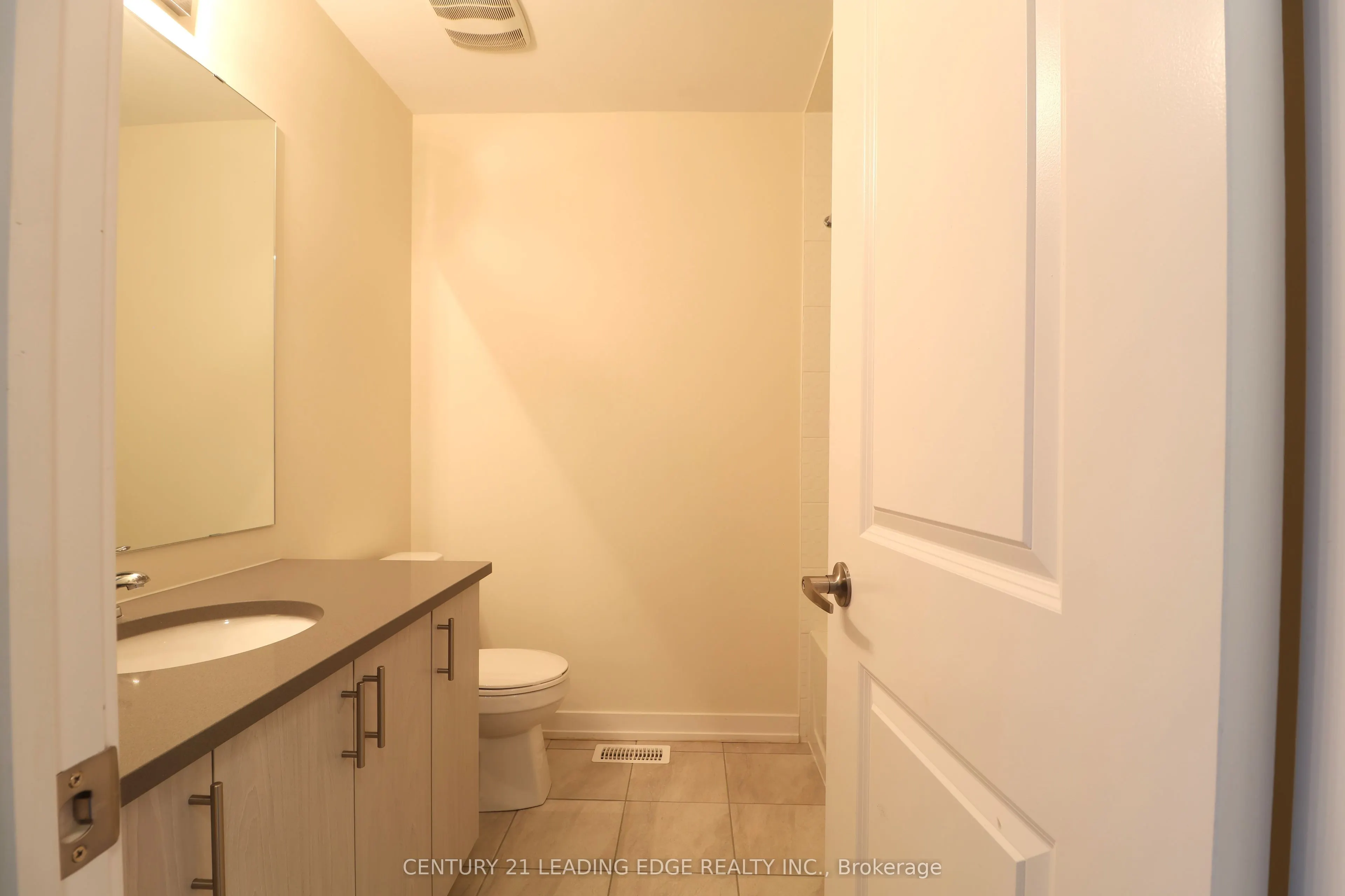 2644 Castlegate Crossing