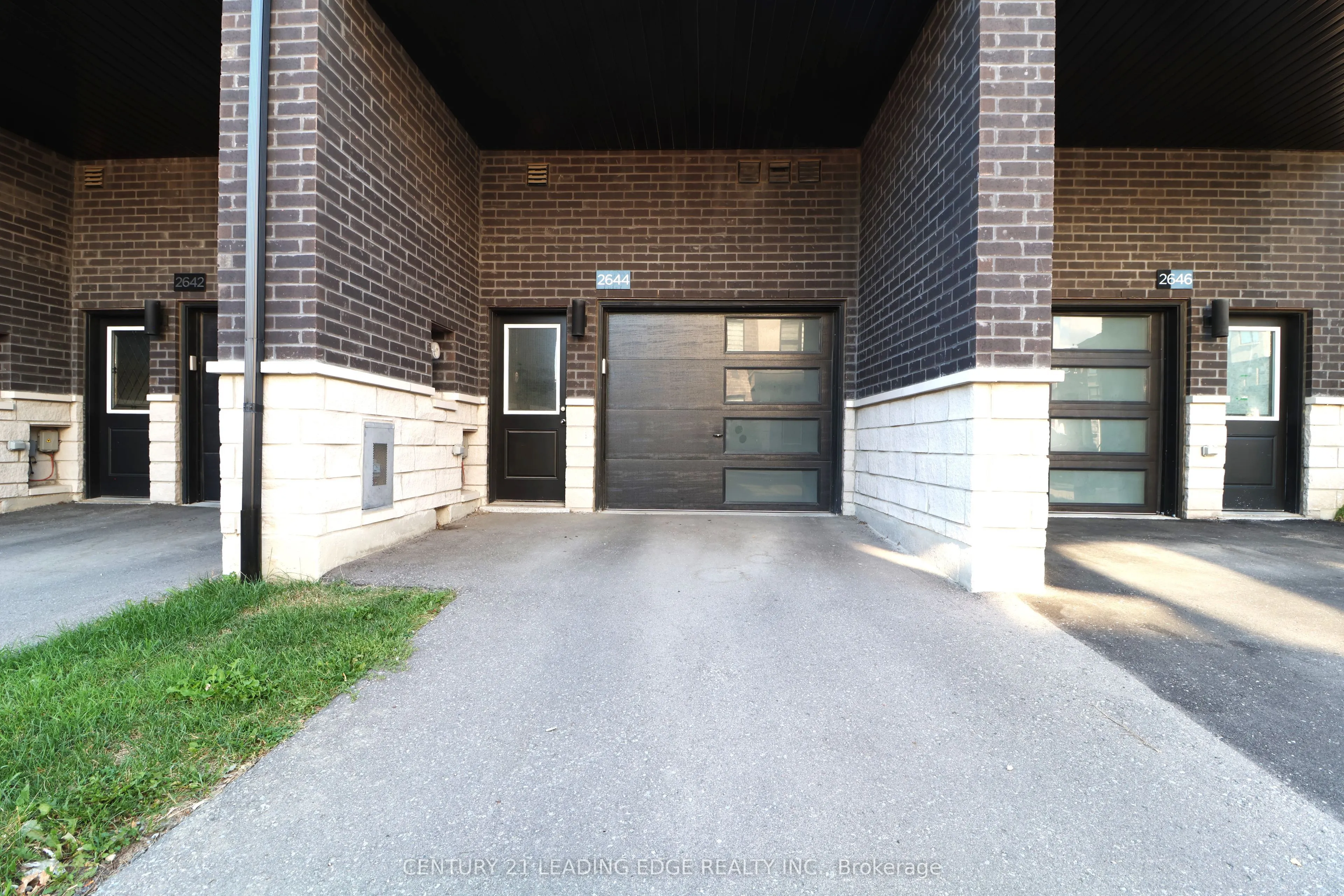 2644 Castlegate Crossing