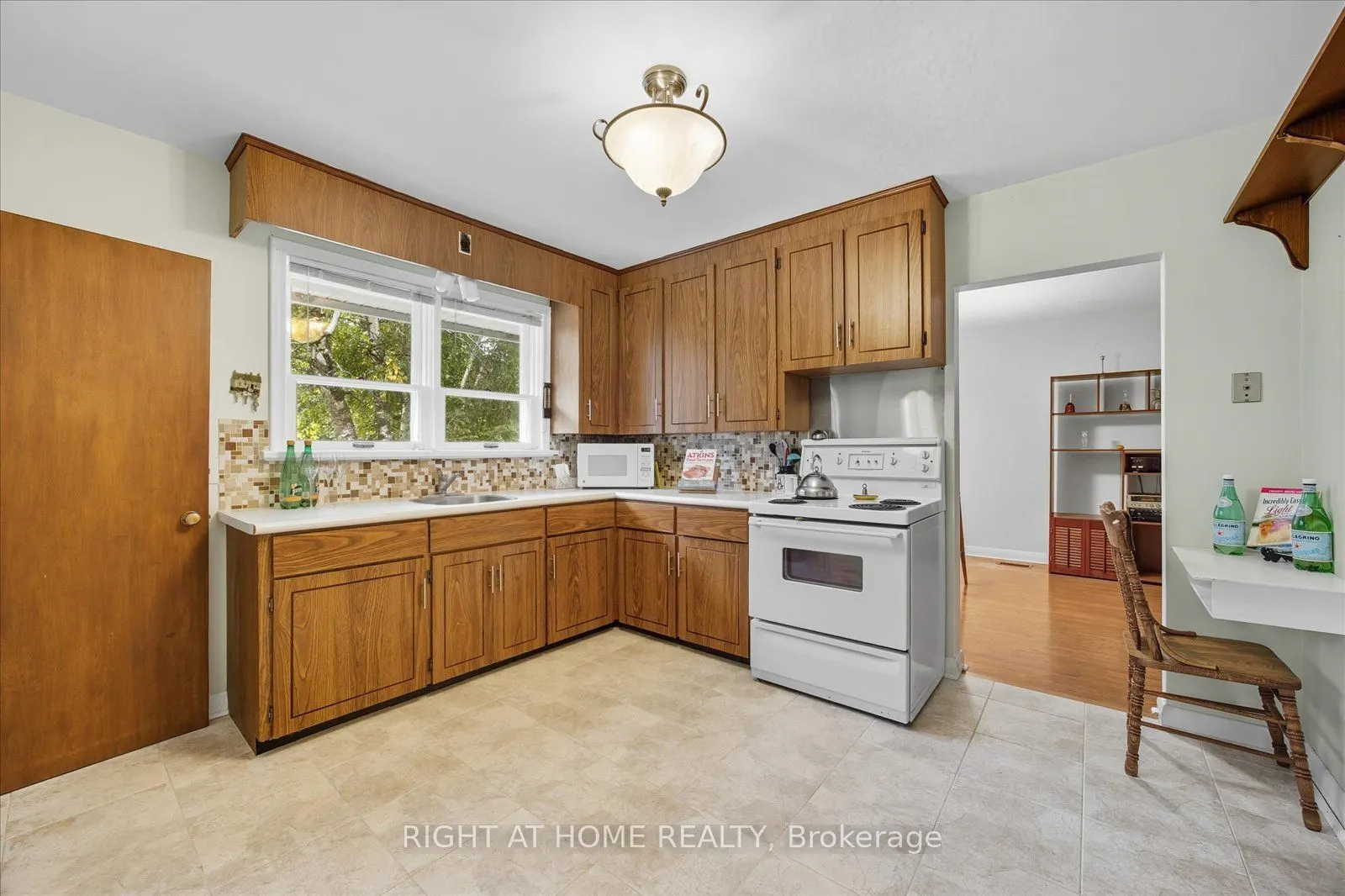 81 Meadow Crescent
