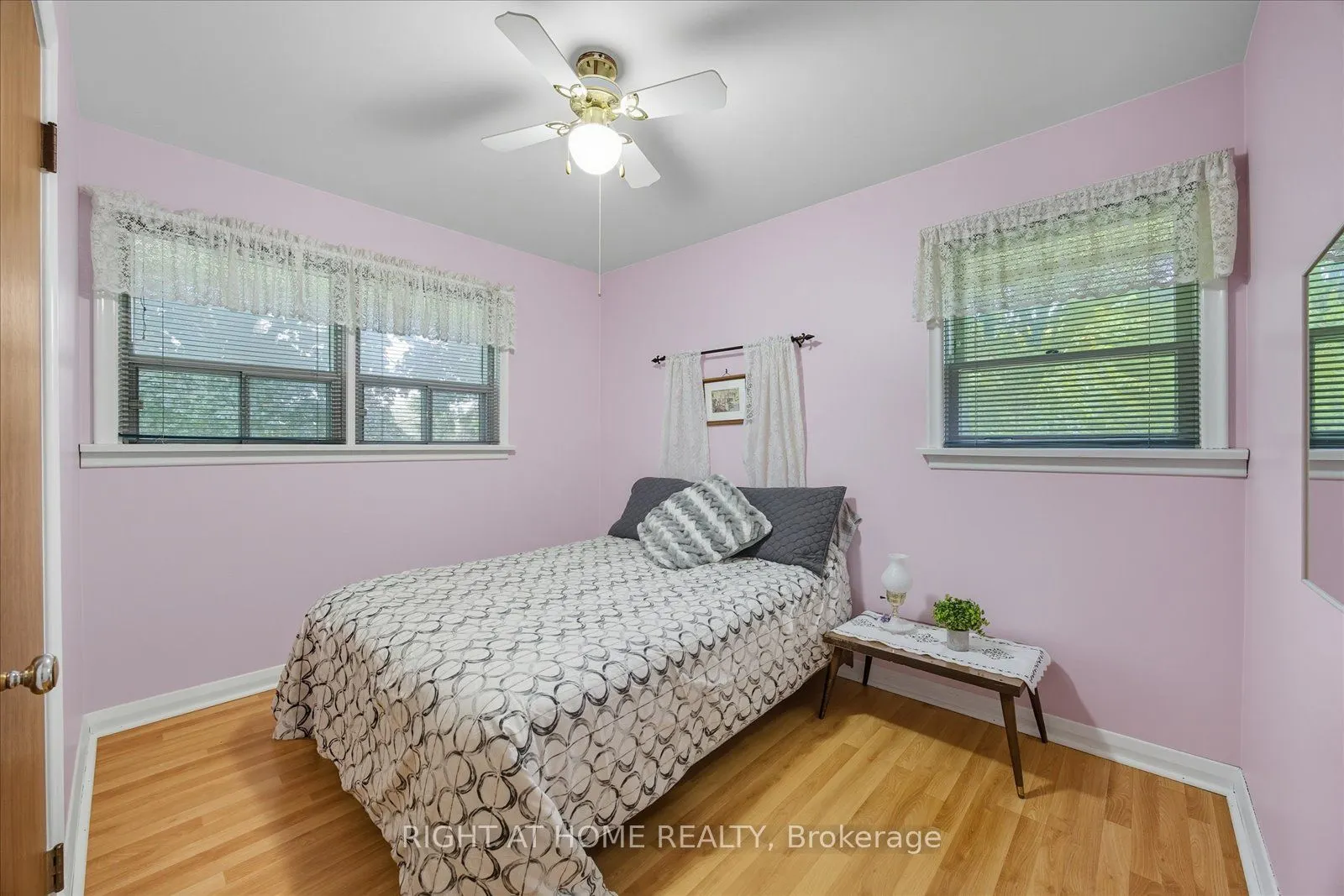 81 Meadow Crescent
