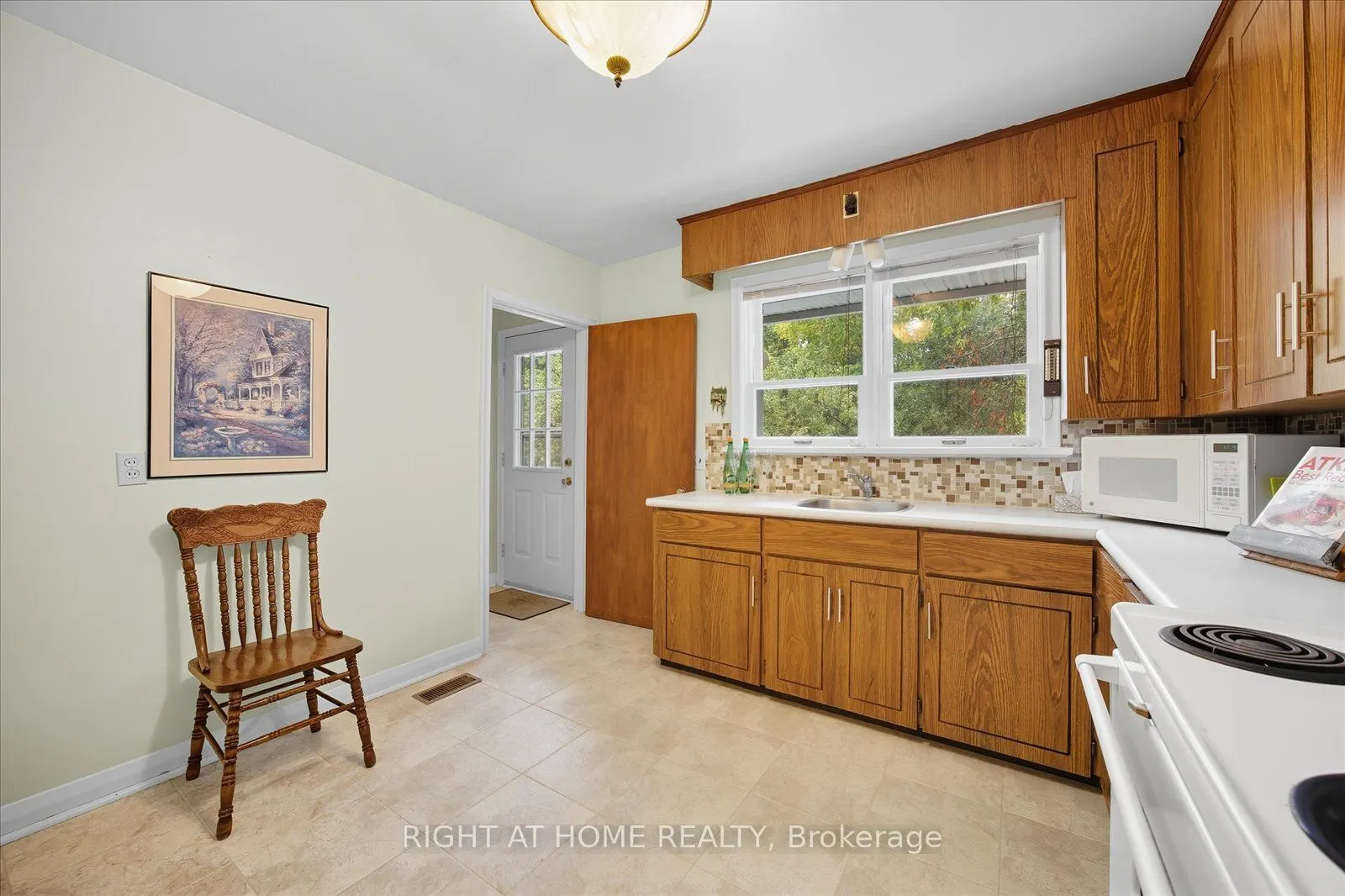 81 Meadow Crescent