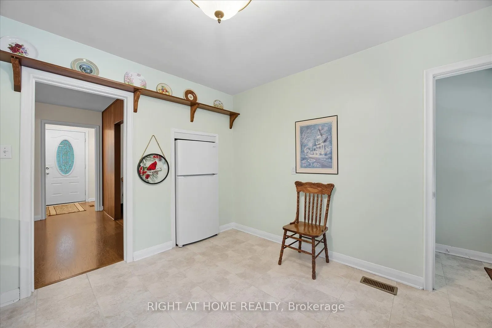 81 Meadow Crescent