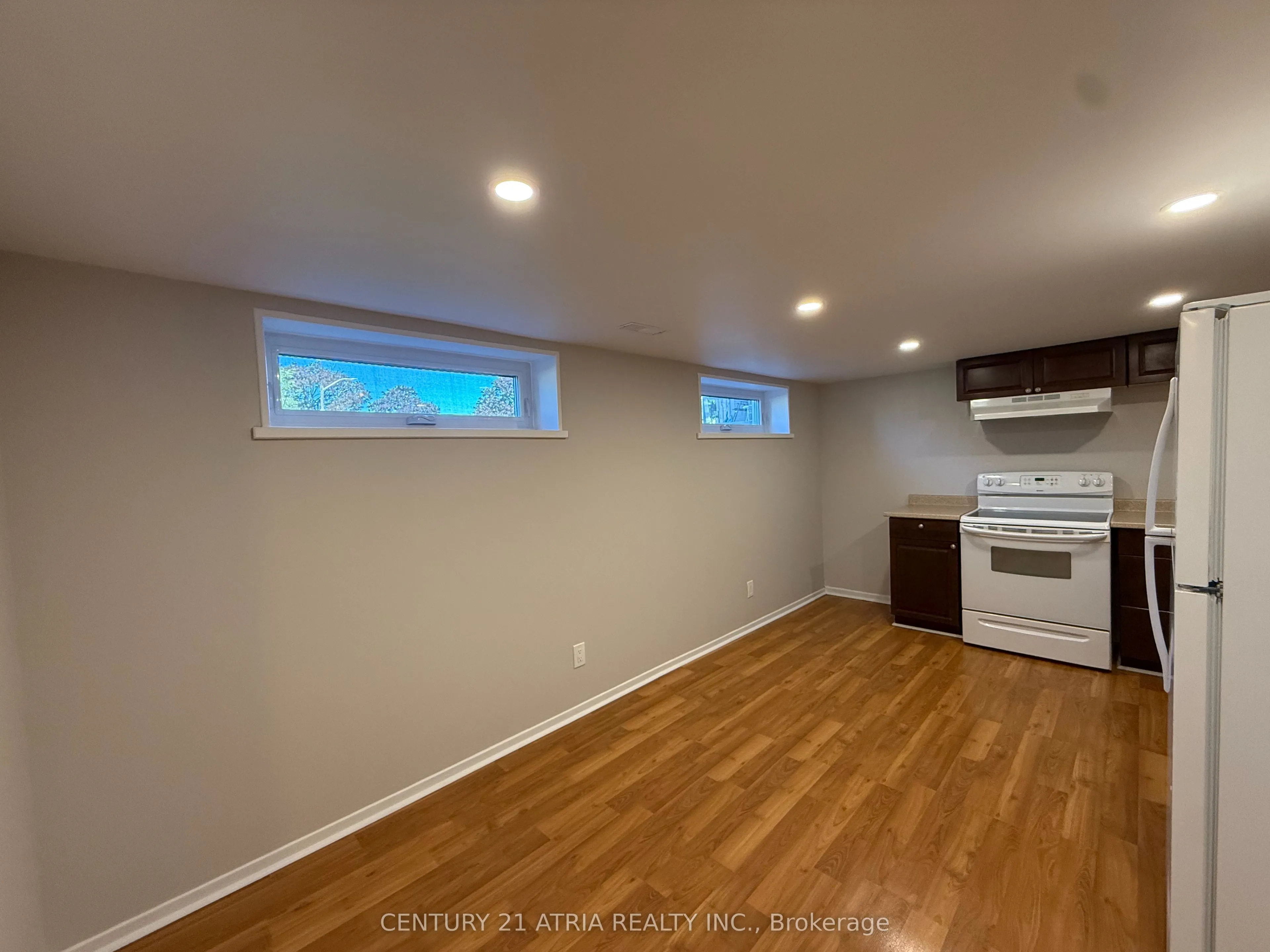 801 Krosno Boulevard, #Lower