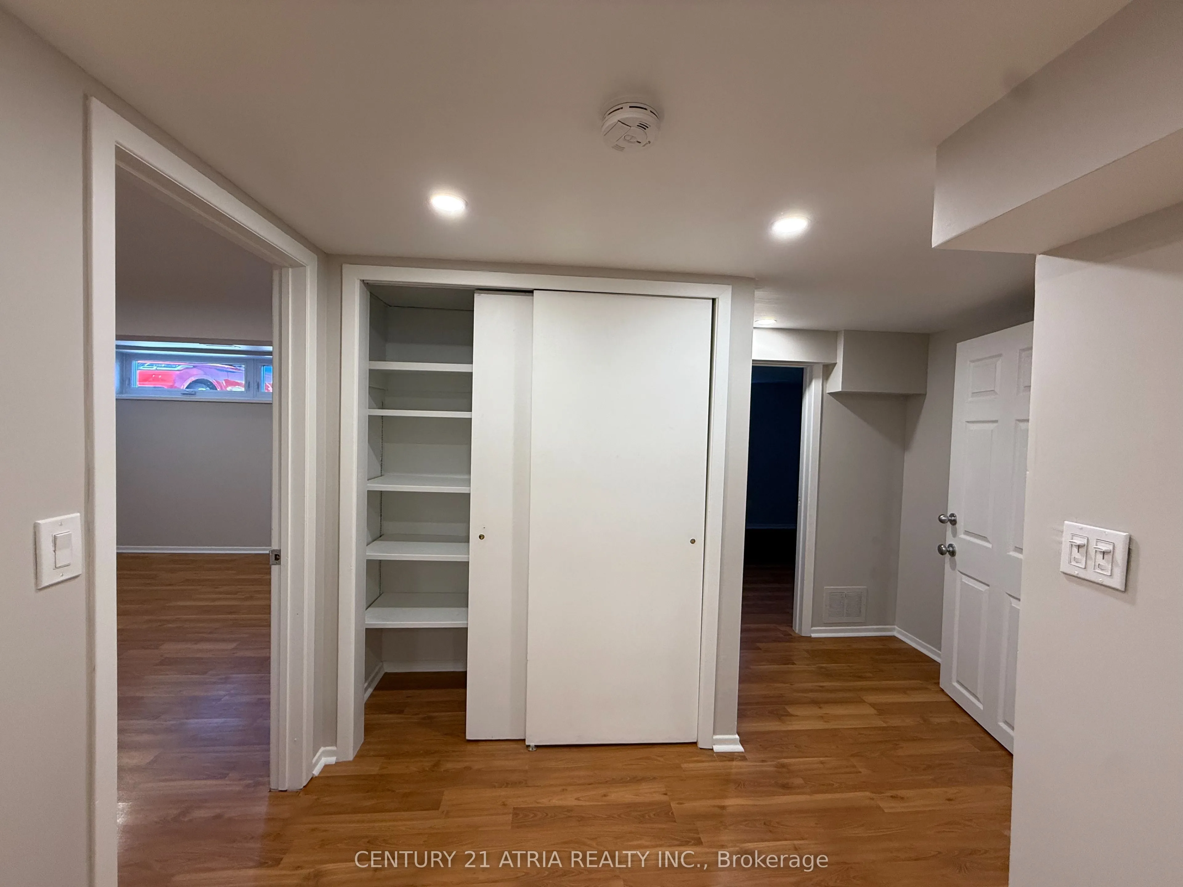 801 Krosno Boulevard, #Lower