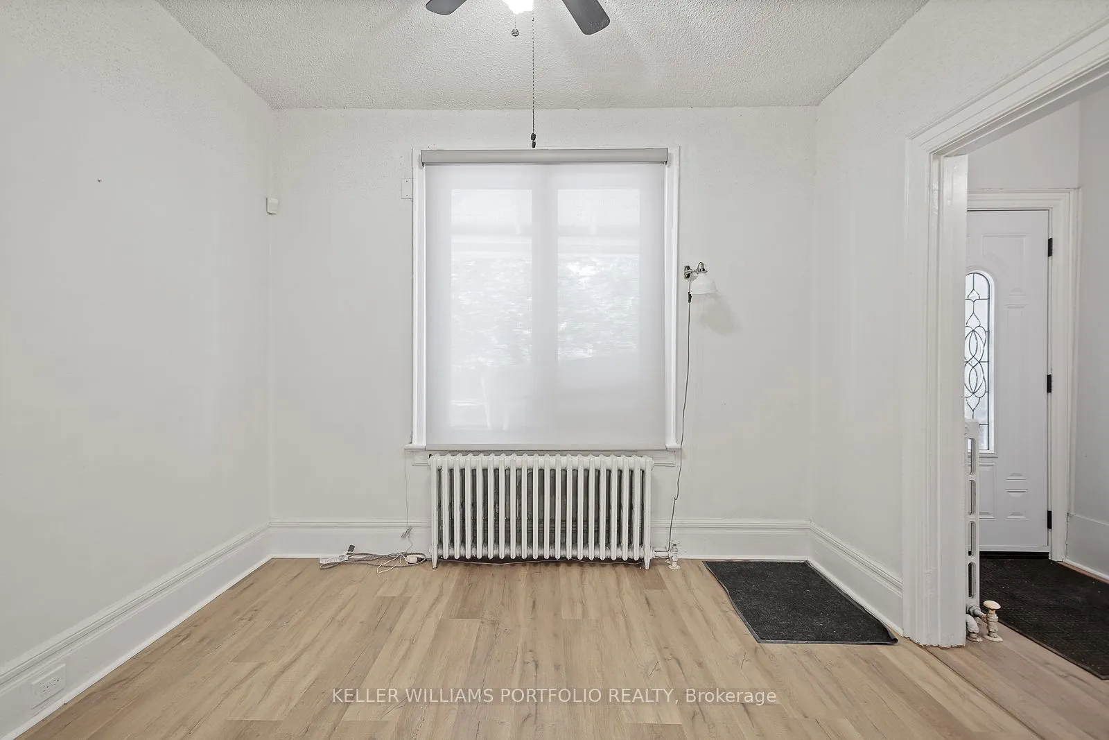 33 Barrington Avenue