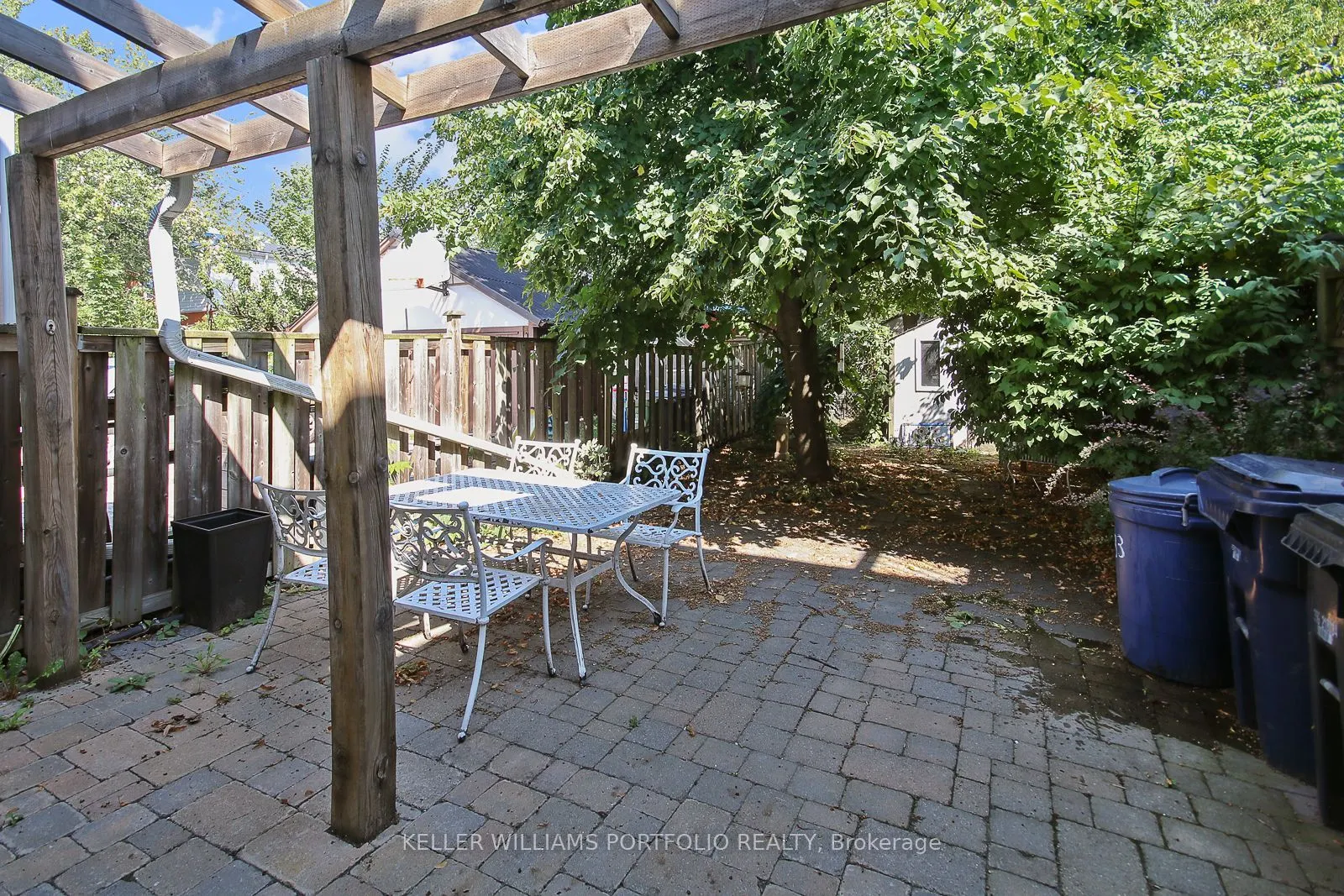 33 Barrington Avenue