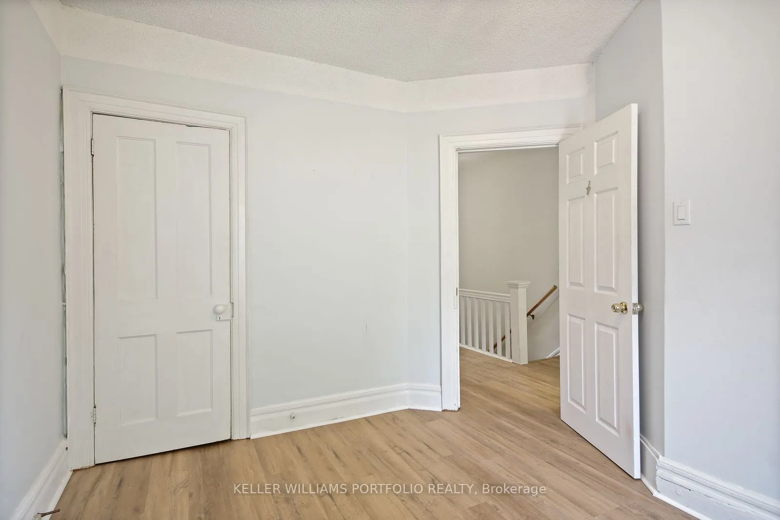 33 Barrington Avenue