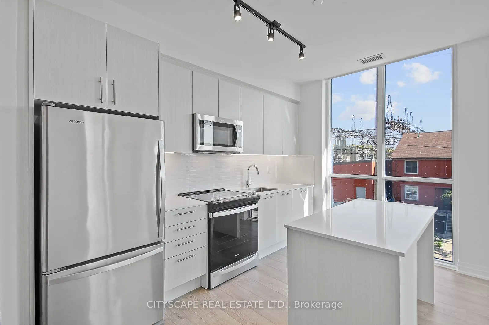 286 Main Street, #213