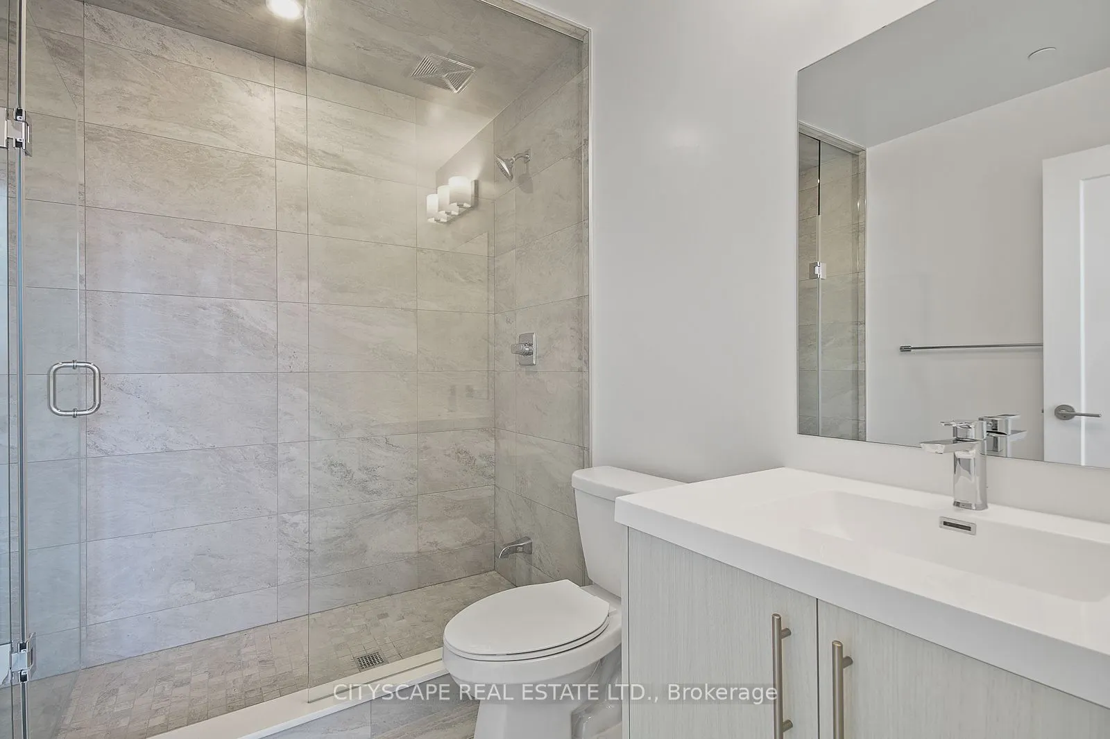 286 Main Street, #213