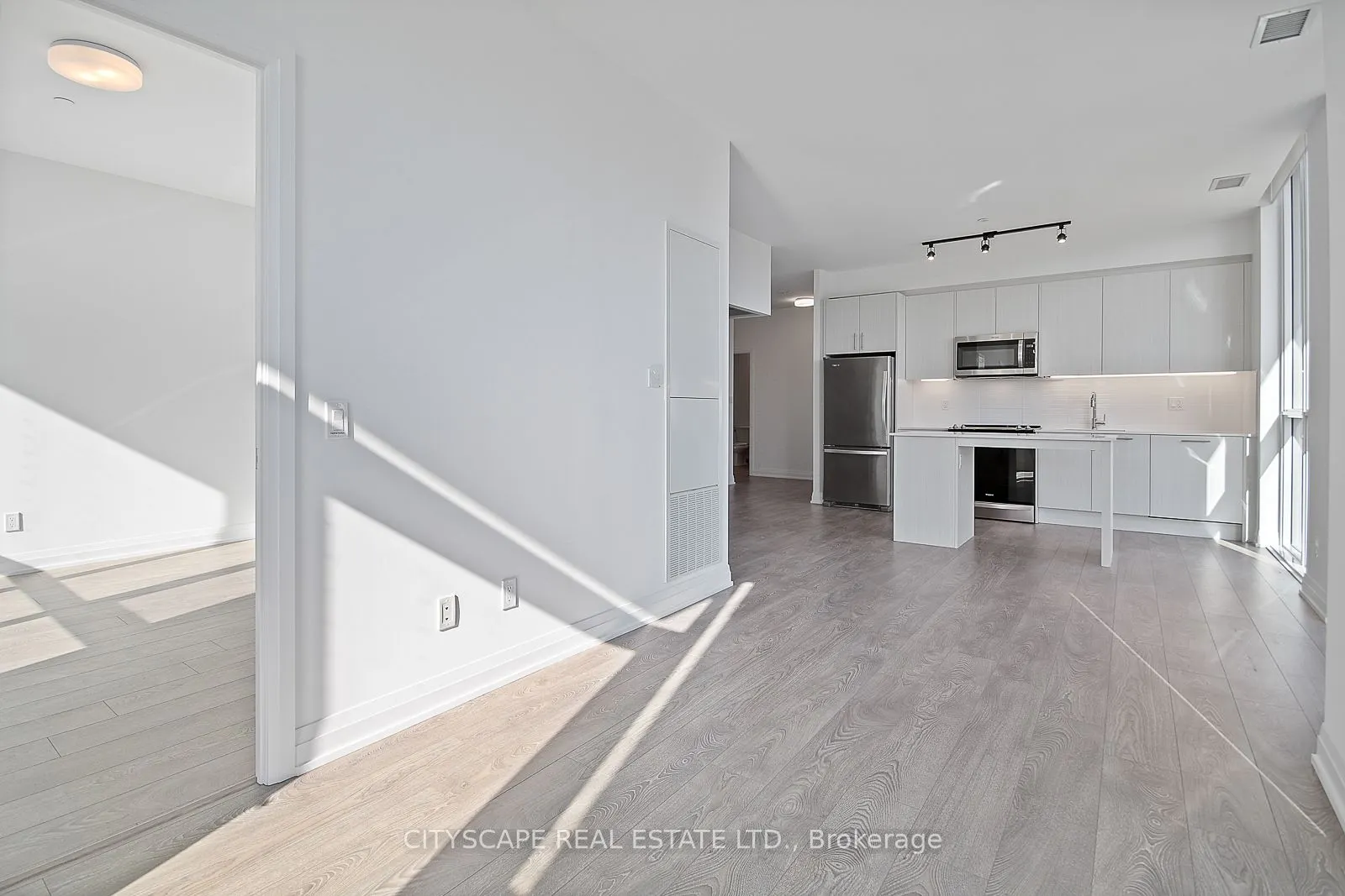 286 Main Street, #213