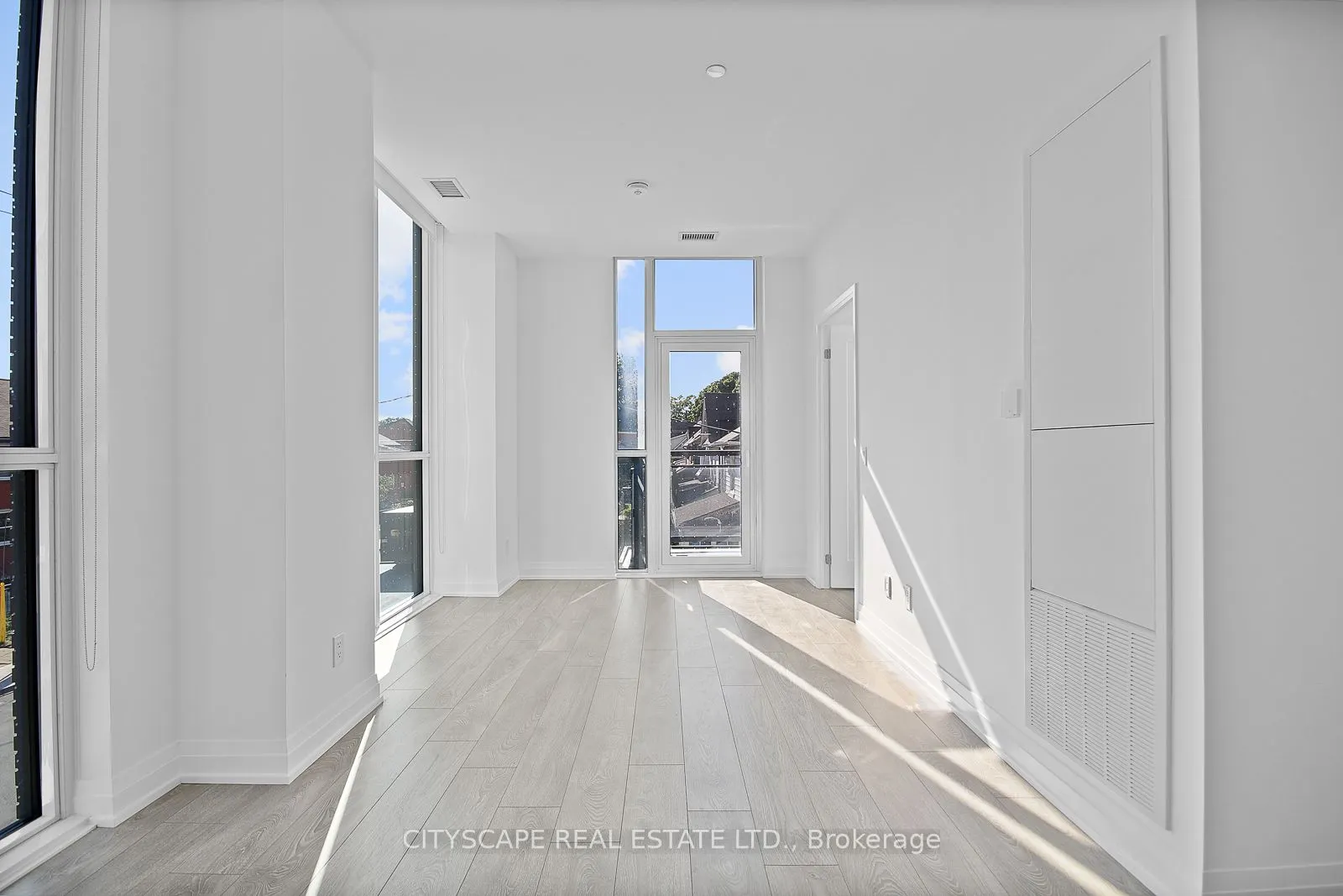 286 Main Street, #213
