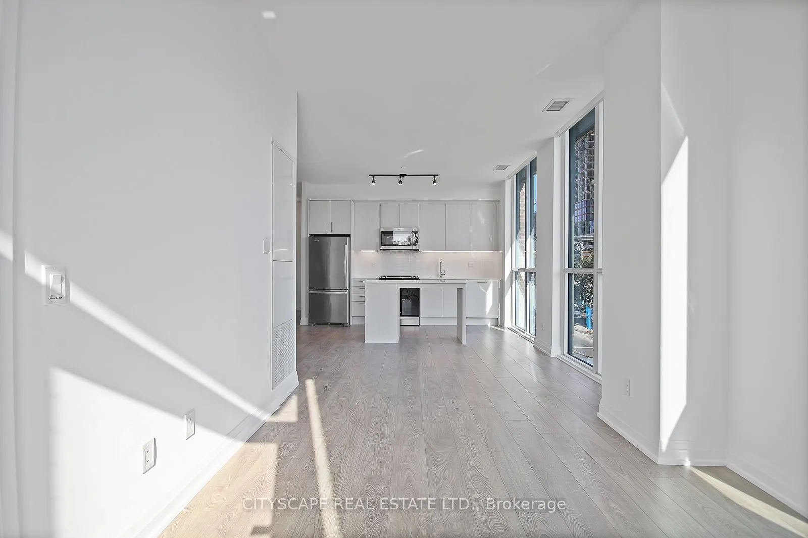 286 Main Street, #213