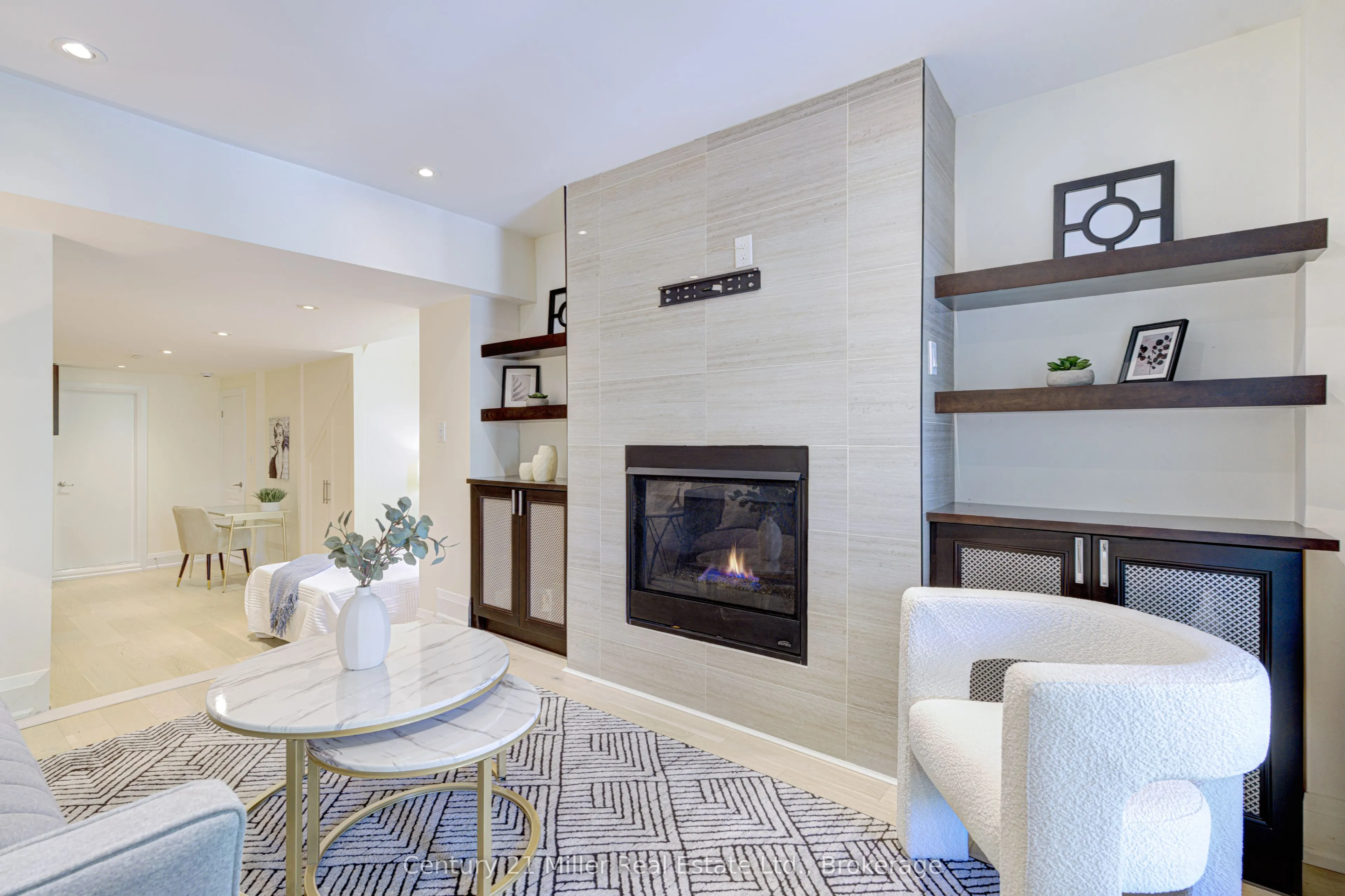 82 Withrow Avenue