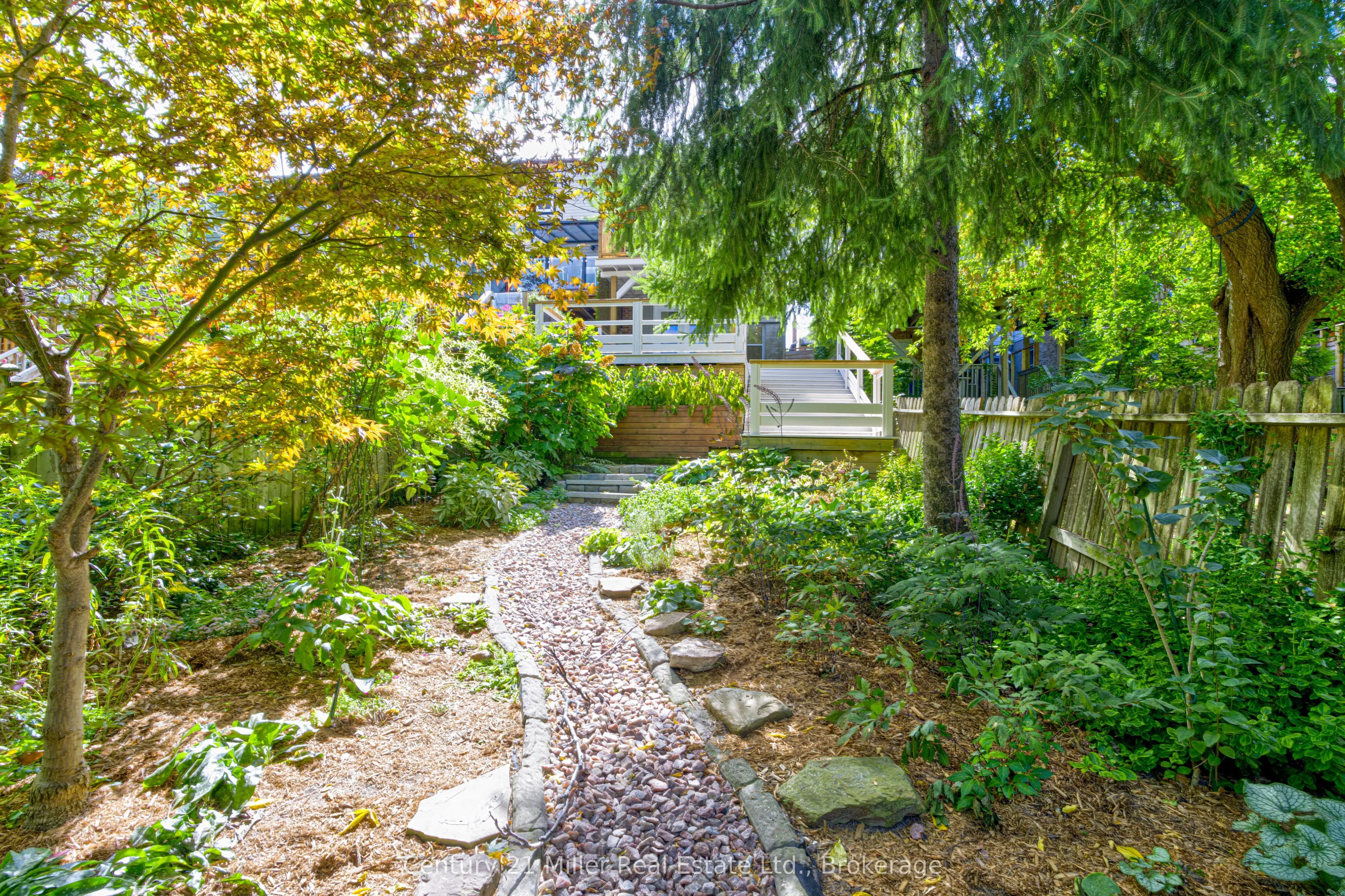 82 Withrow Avenue