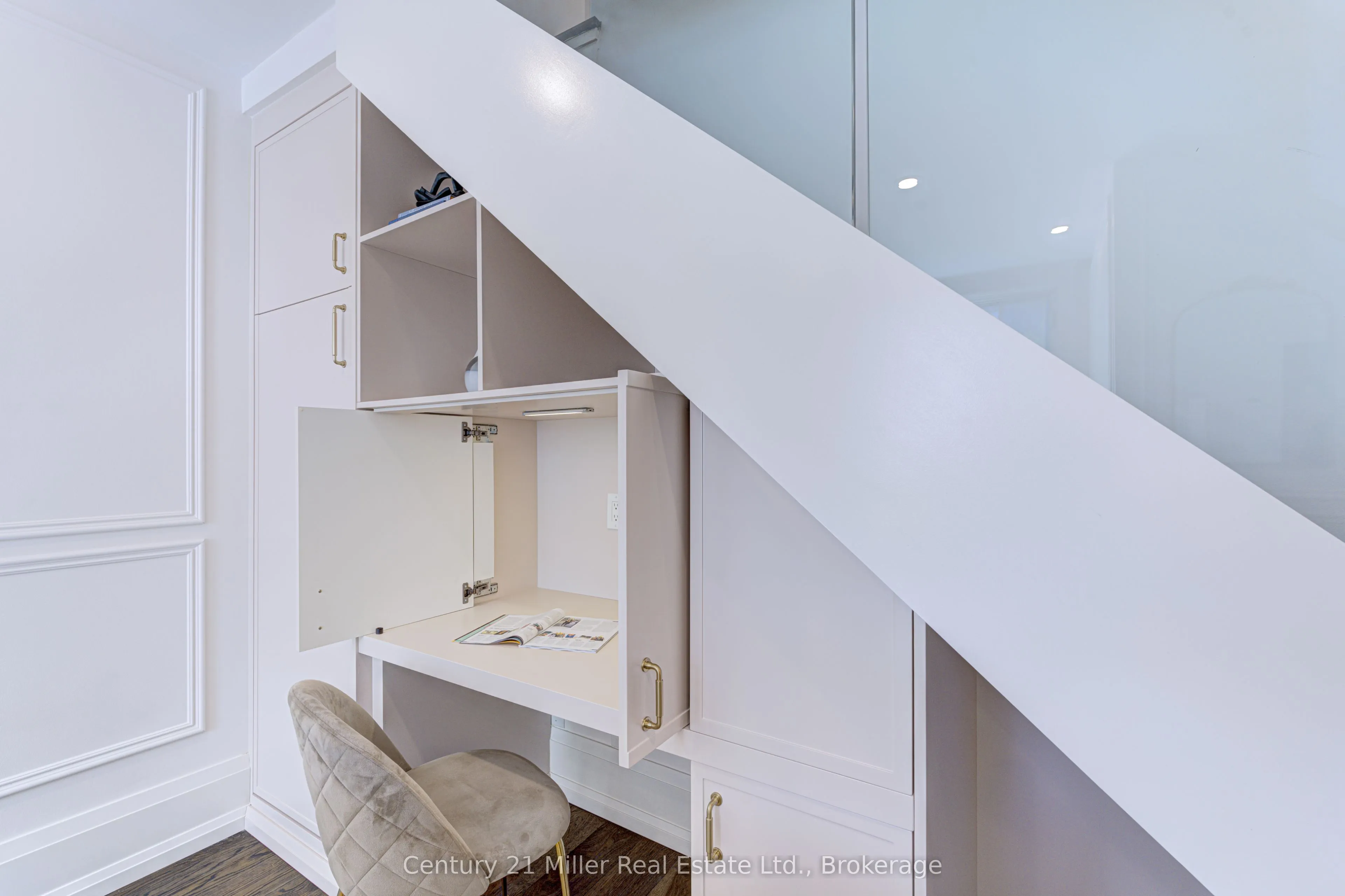 82 Withrow Avenue