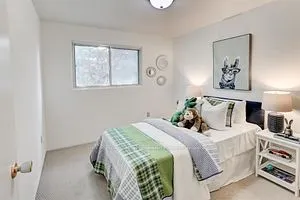 91 L'amoreaux Drive, #108