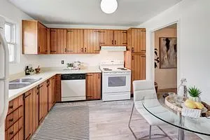 91 L'amoreaux Drive, #108