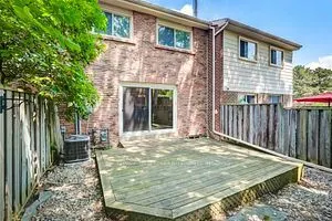 91 L'amoreaux Drive, #108