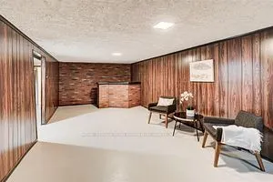 91 L'amoreaux Drive, #108