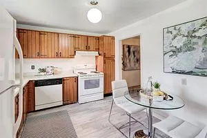 91 L'amoreaux Drive, #108