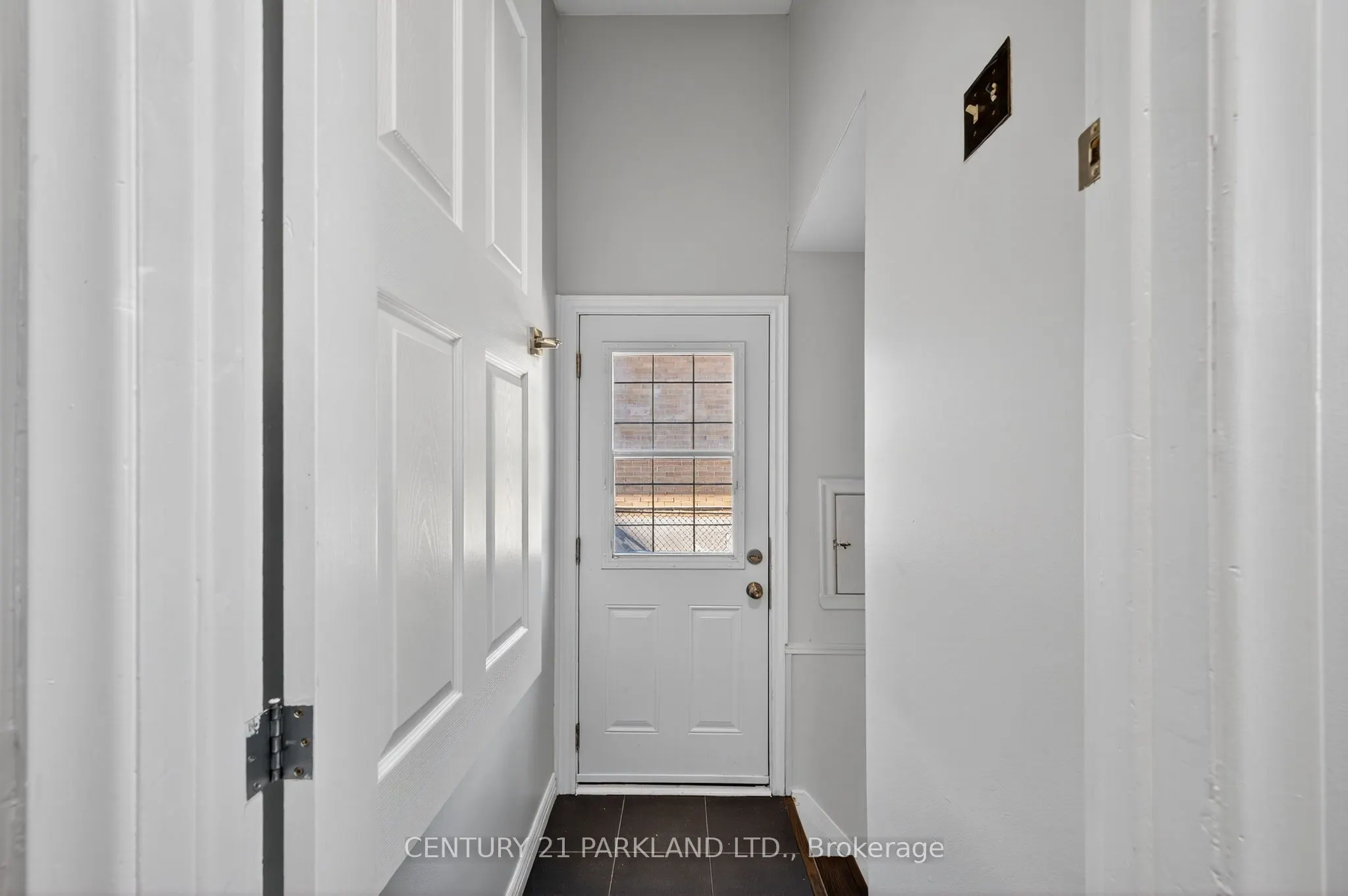3 Arbutus Crescent