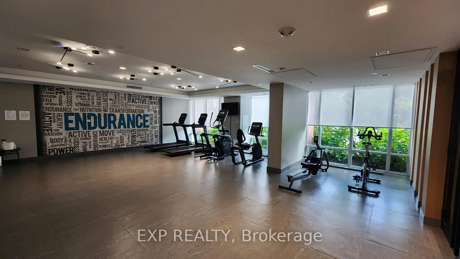 1010 Dundas Street, #520